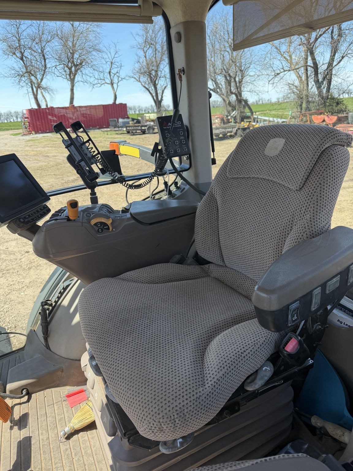 2016 John Deere 8370R Tractor