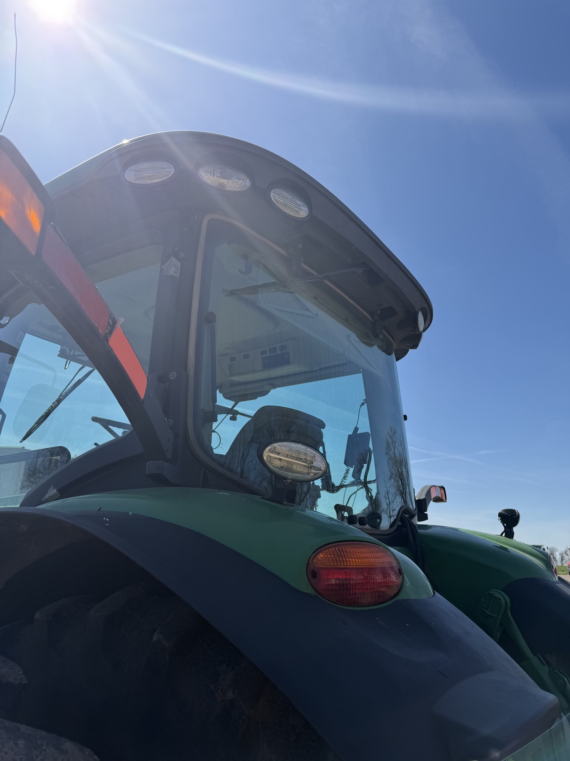 2016 John Deere 8370R Tractor