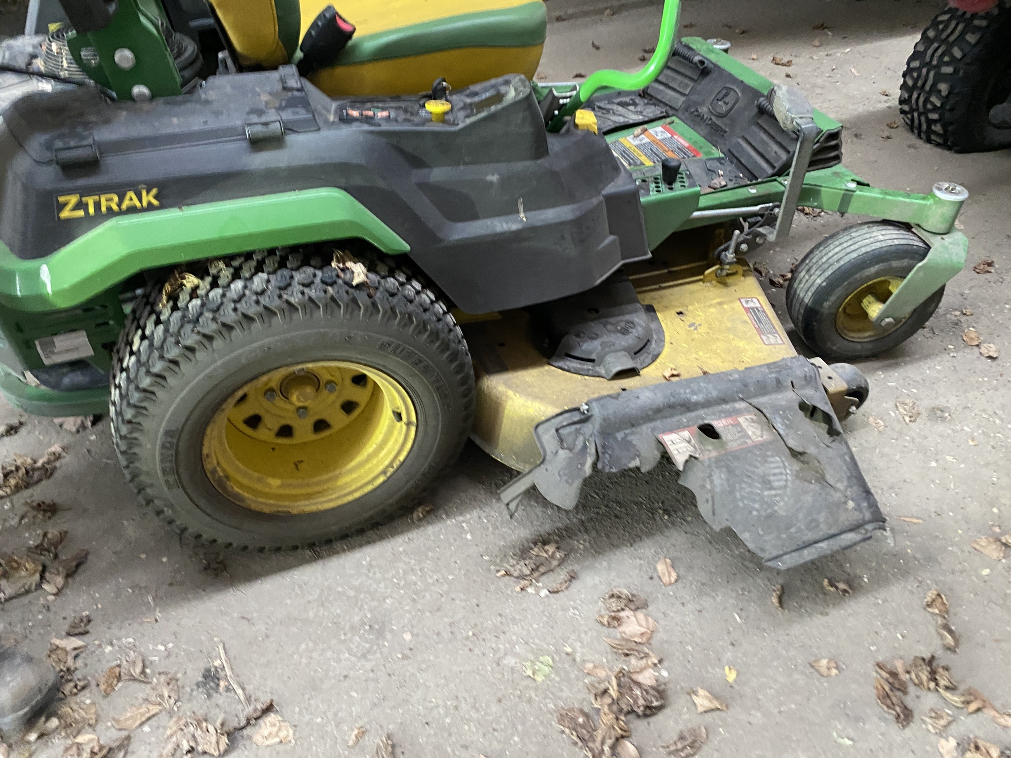 2021 John Deere Z545R Lawn Mower