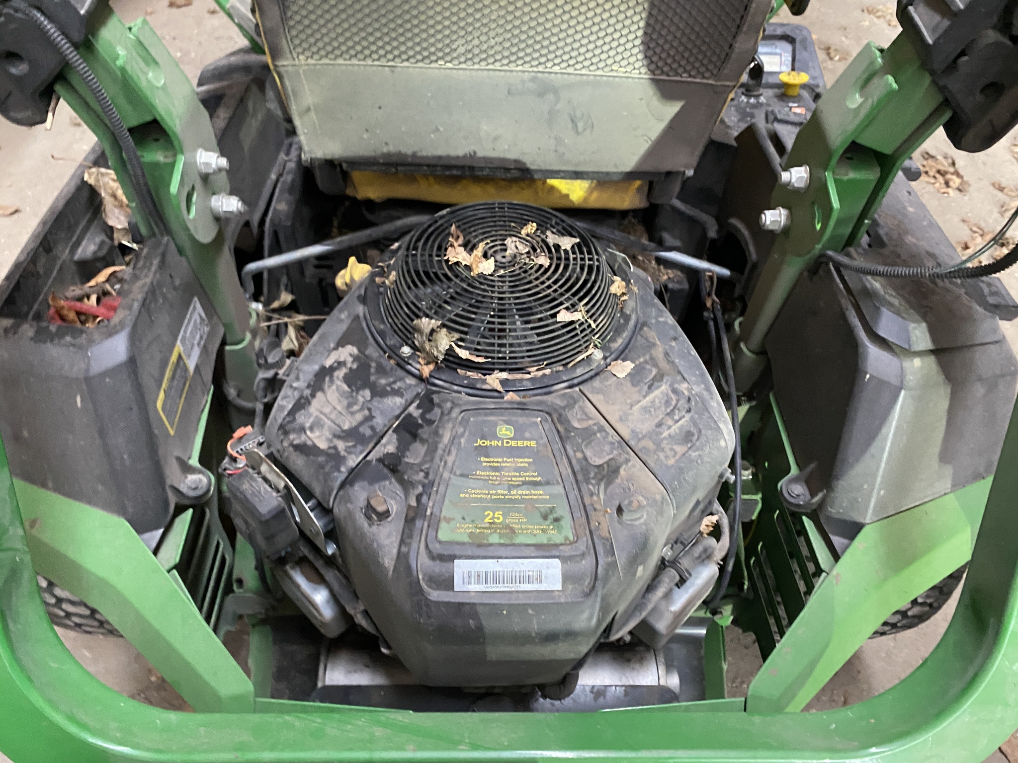 2021 John Deere Z545R Lawn Mower