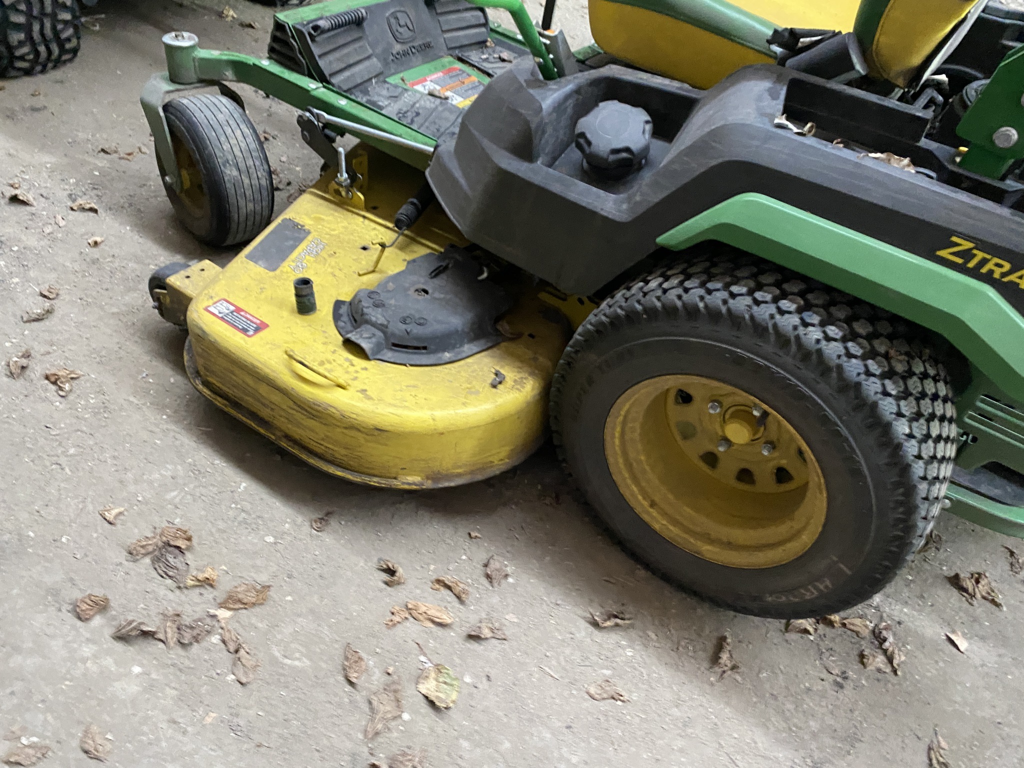 2021 John Deere Z545R Lawn Mower