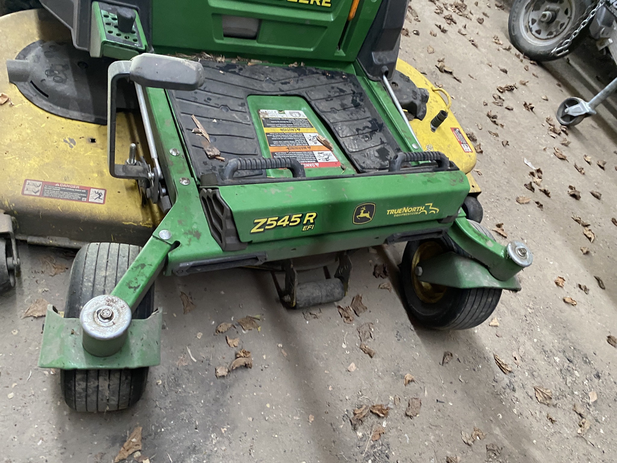 2021 John Deere Z545R Lawn Mower