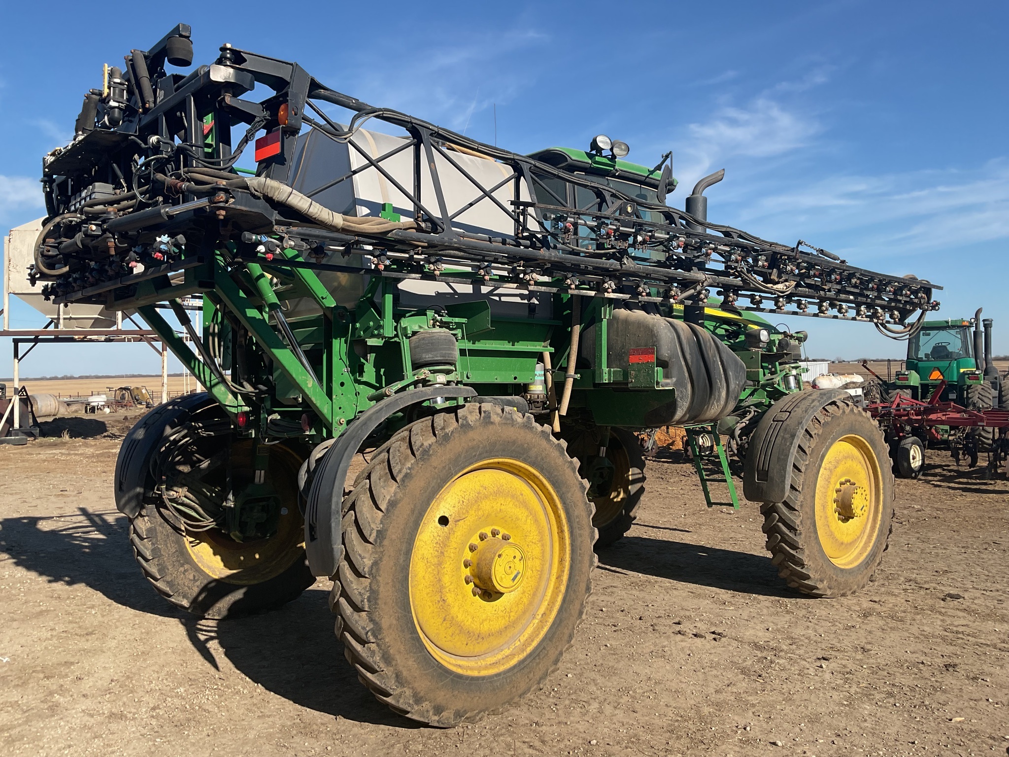 2014 John Deere 4830 Self-Propelled Sprayer