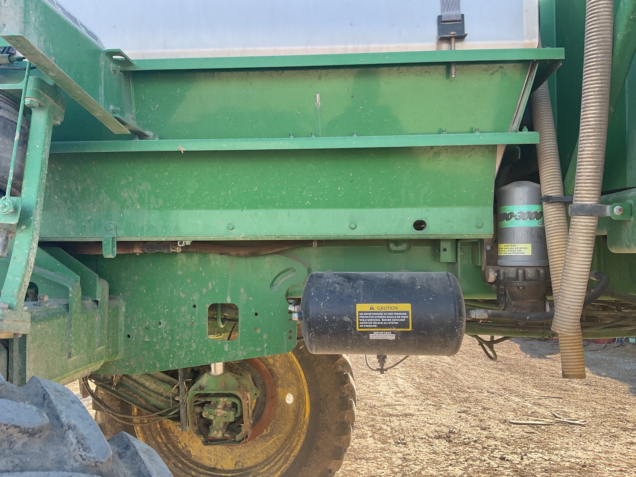 2014 John Deere 4830 Self-Propelled Sprayer