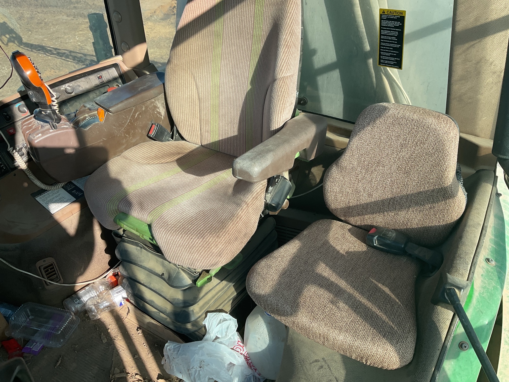 2014 John Deere 4830 Self-Propelled Sprayer