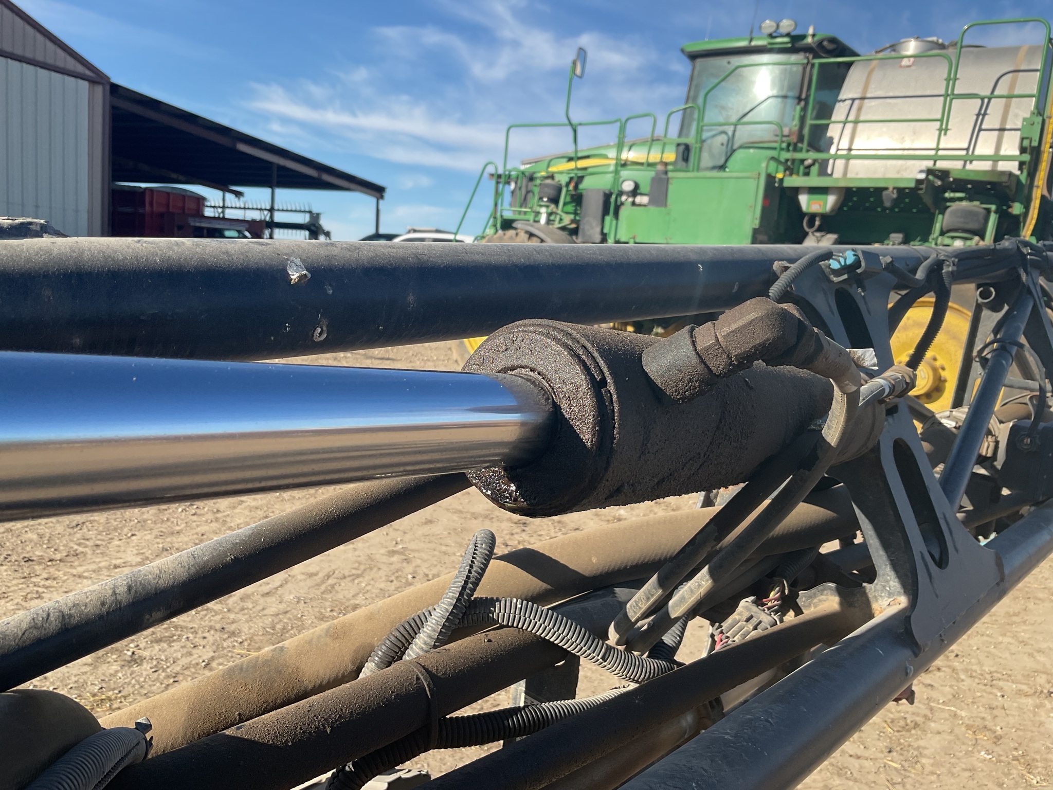 2014 John Deere 4830 Self-Propelled Sprayer