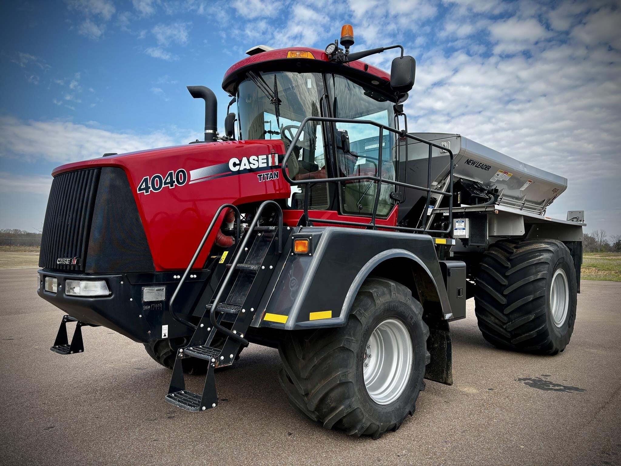 2022 Case IH TITAN 4040 Self-Propelled Sprayer