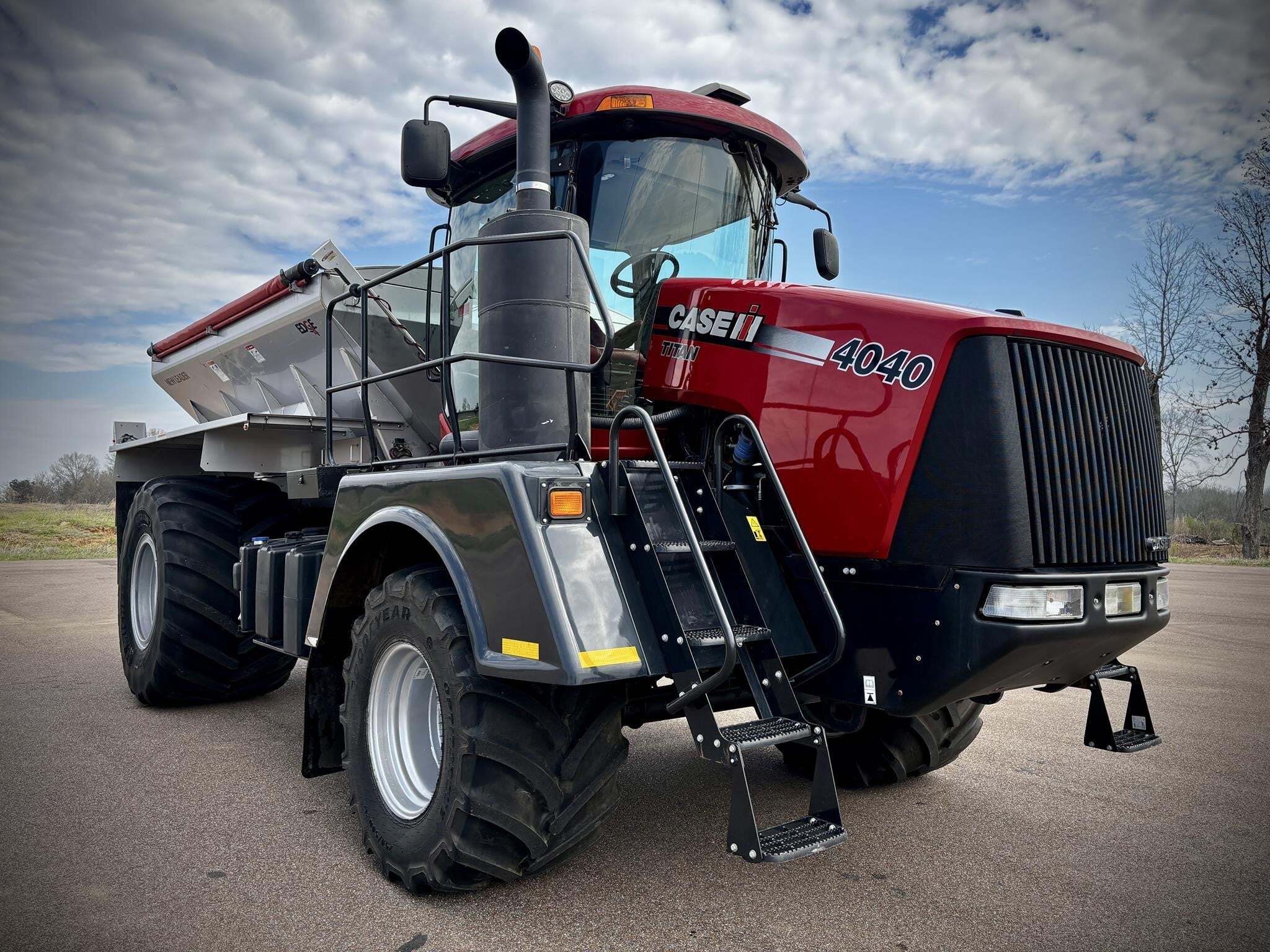 2022 Case IH TITAN 4040 Self-Propelled Sprayer