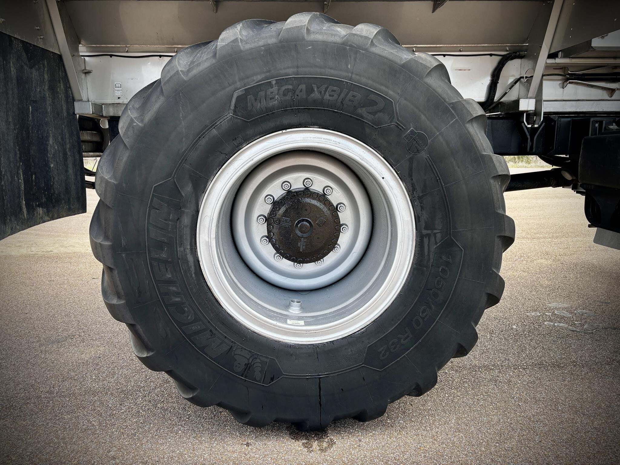 2022 Case IH TITAN 4040 Self-Propelled Sprayer