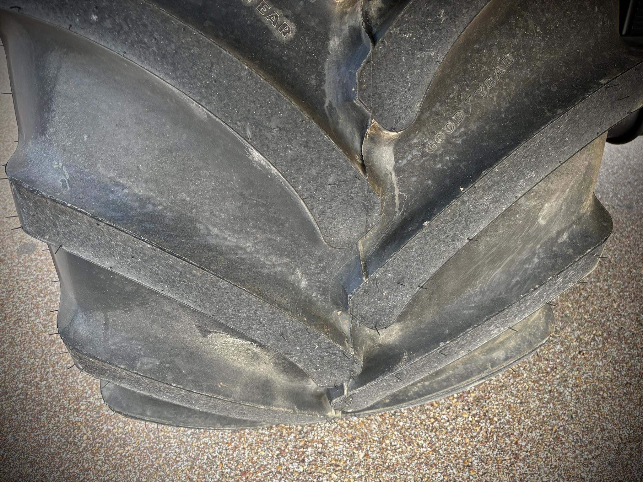 2022 Case IH TITAN 4040 Self-Propelled Sprayer