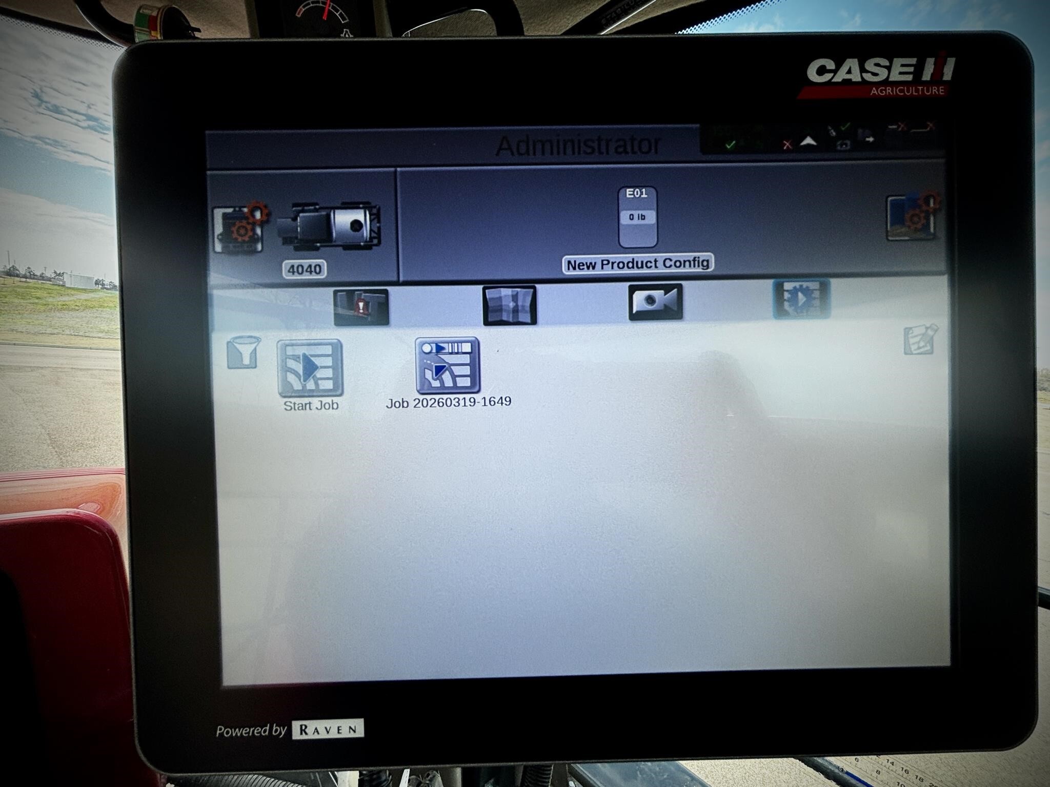 2022 Case IH TITAN 4040 Self-Propelled Sprayer