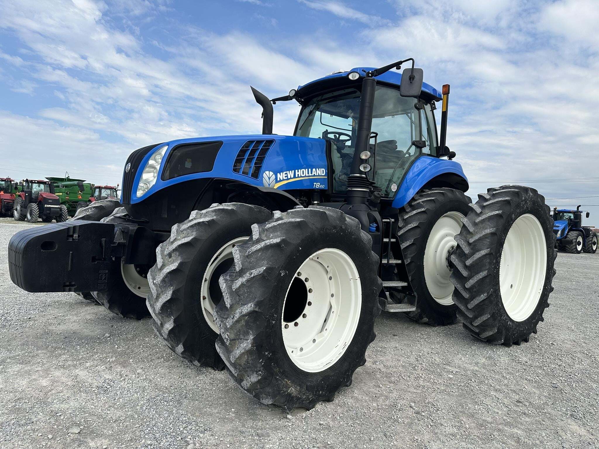 2016 New Holland T8.410 Tractor