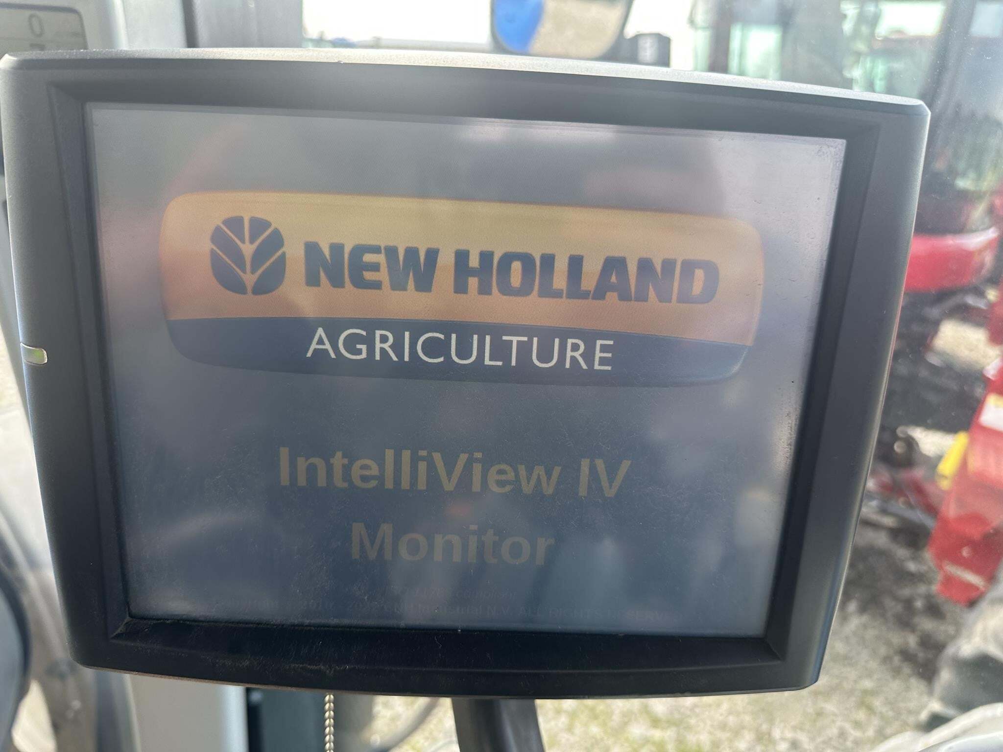 2016 New Holland T8.410 Tractor