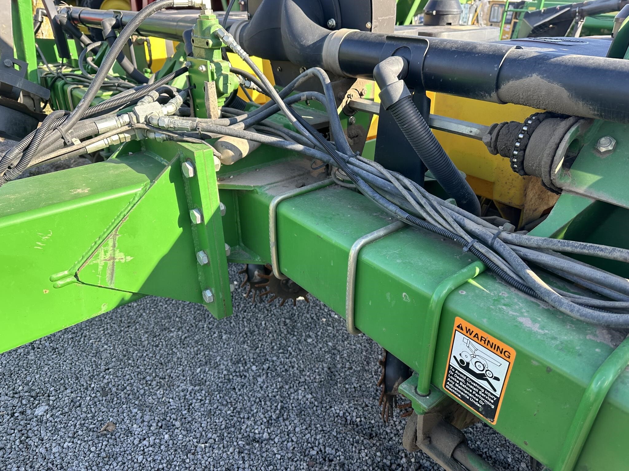  John Deere 1760 Planter