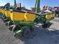  John Deere 1760 Planter