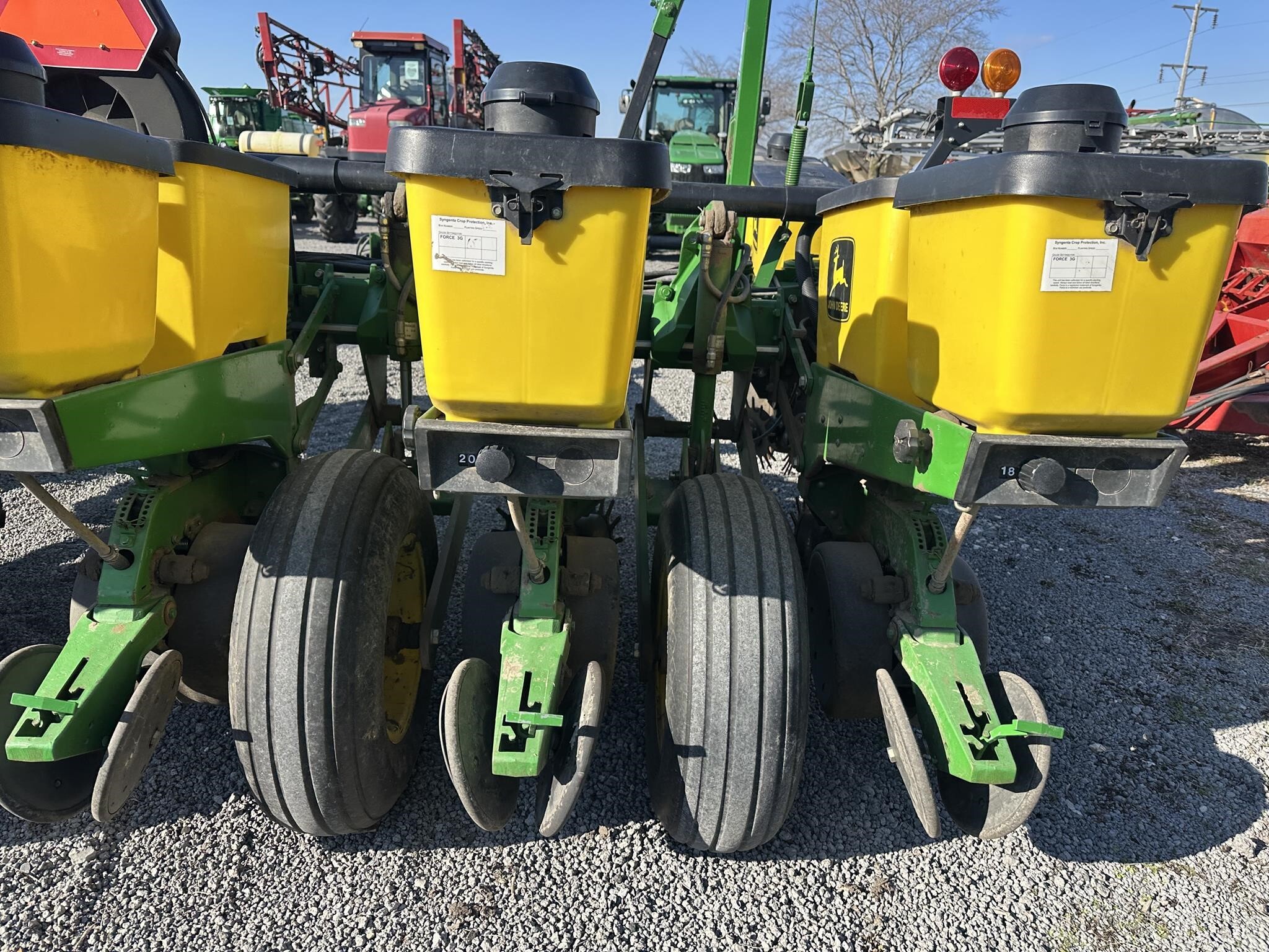  John Deere 1760 Planter