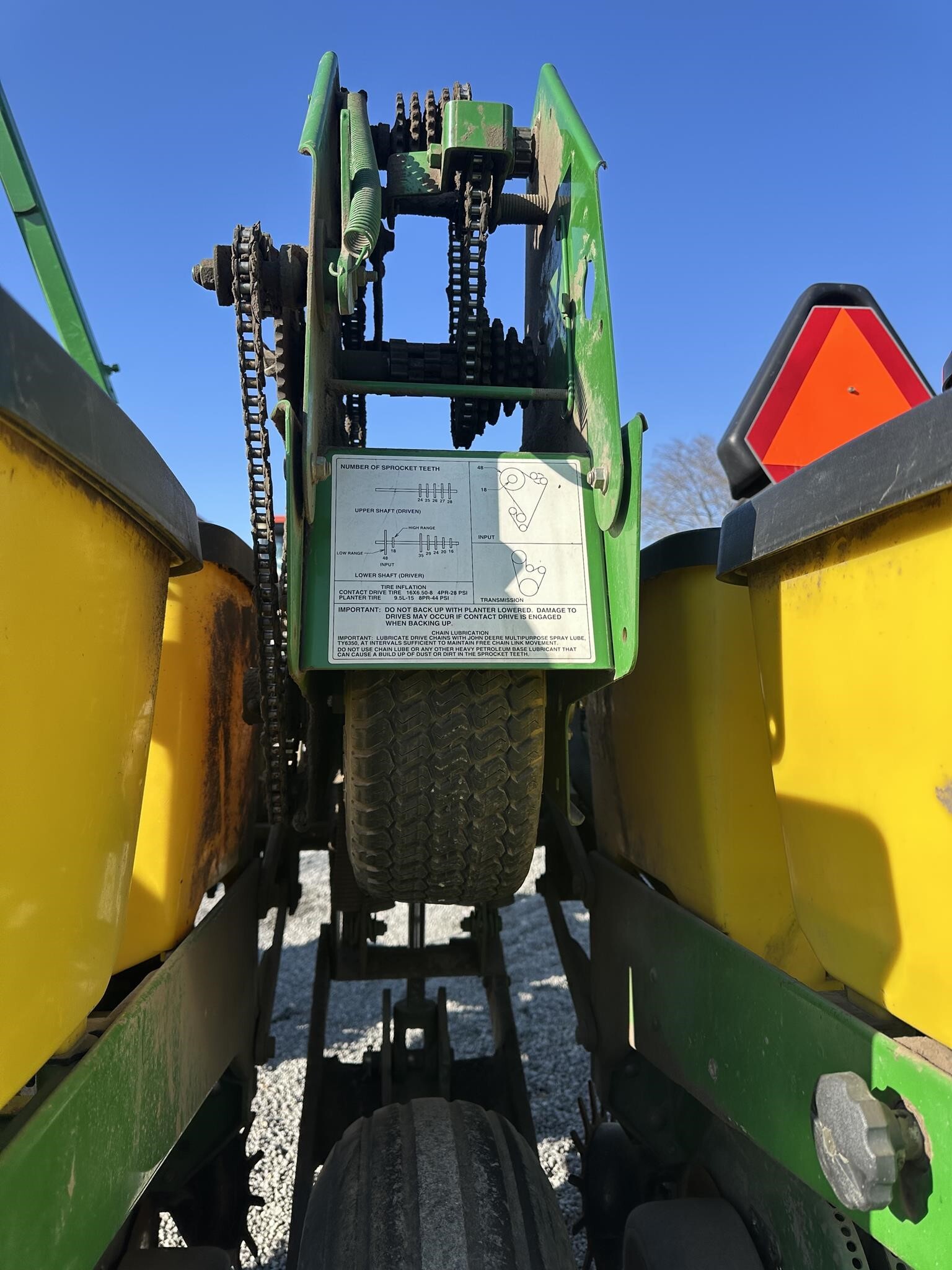  John Deere 1760 Planter