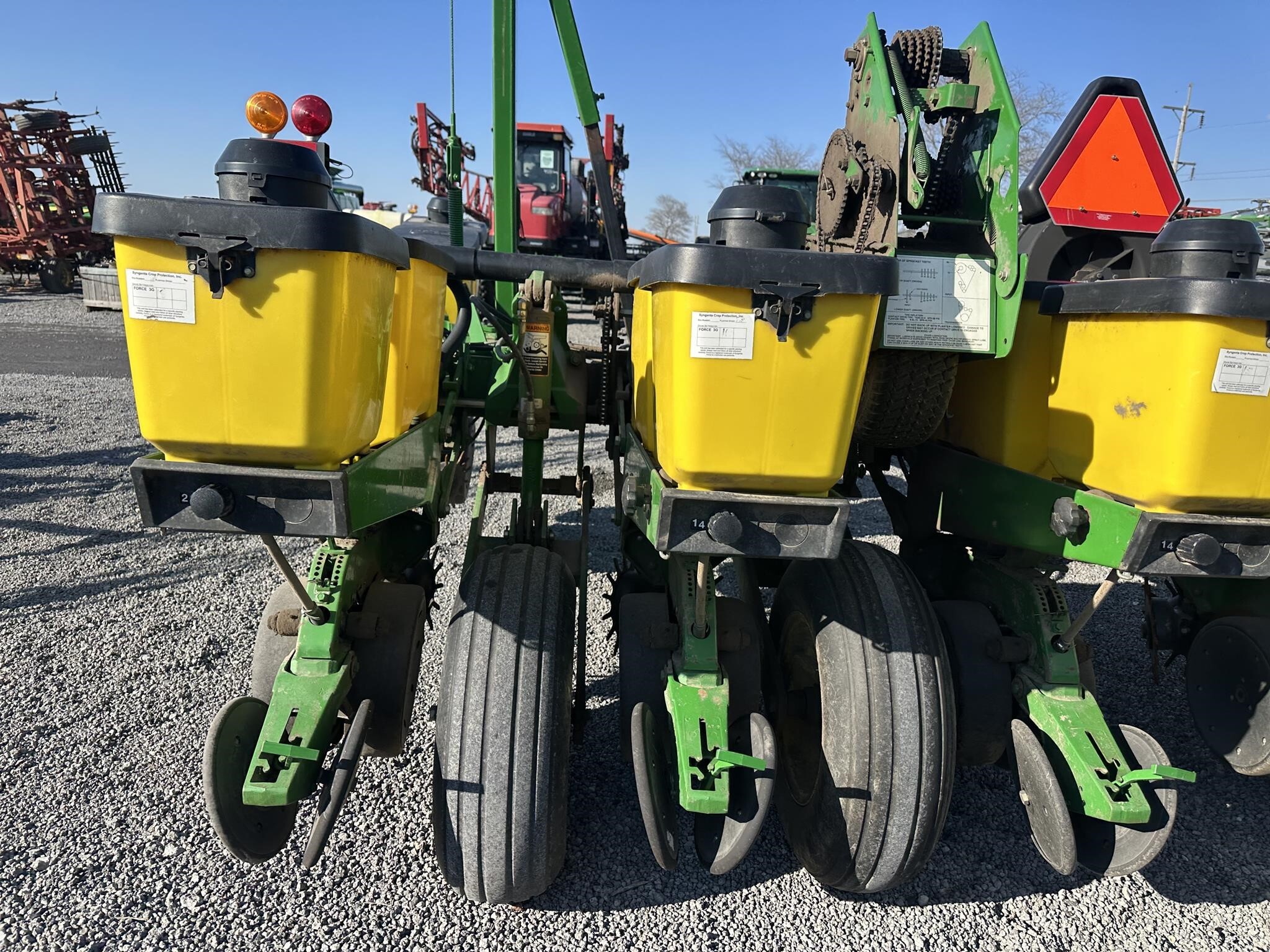  John Deere 1760 Planter