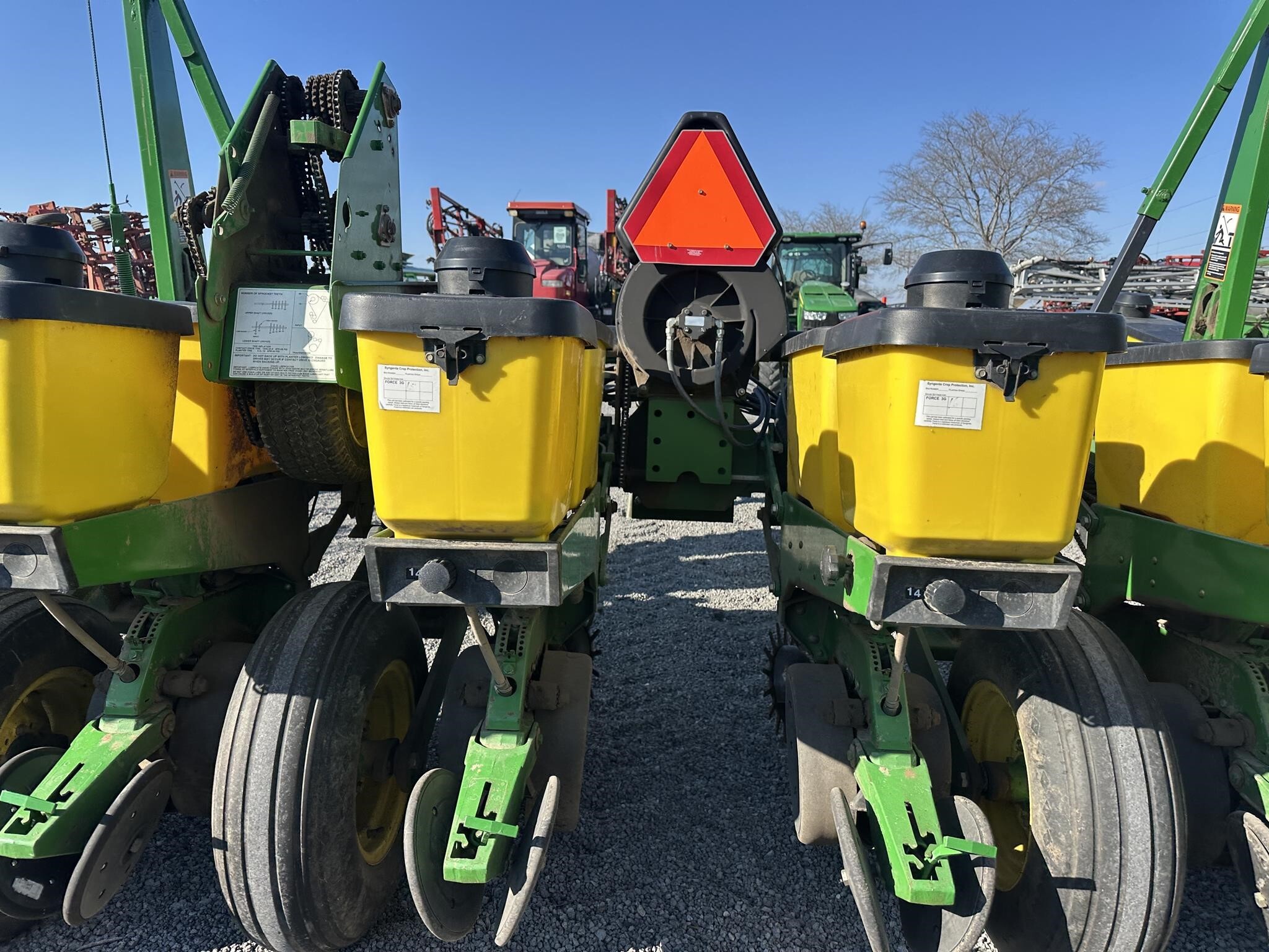  John Deere 1760 Planter