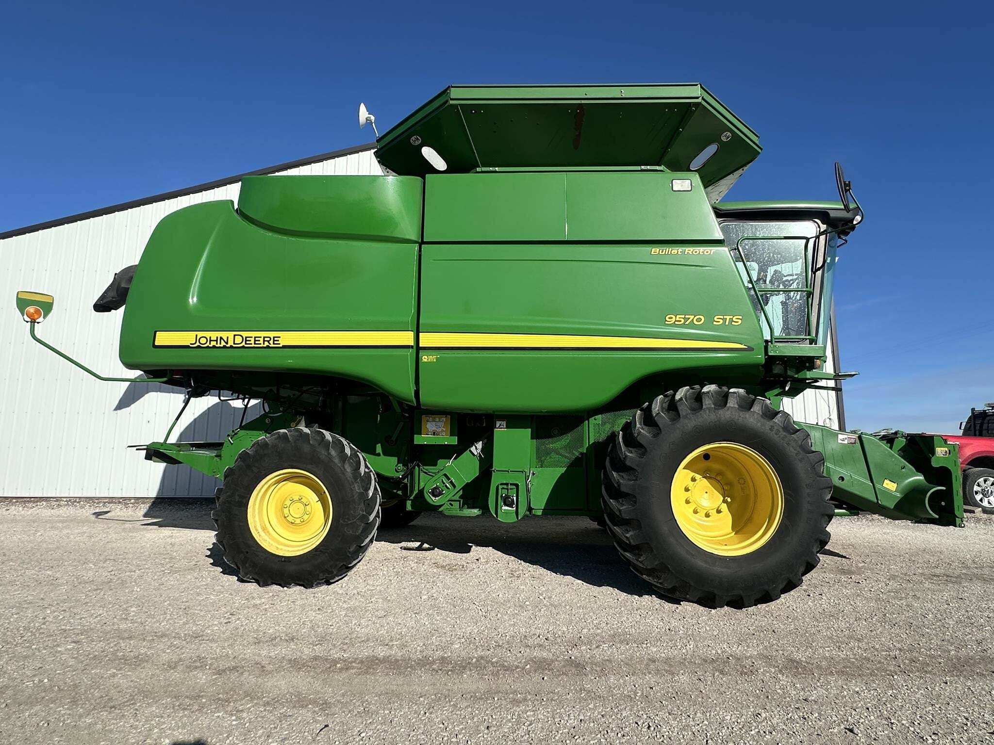 2008 John Deere 9570 STS Combine