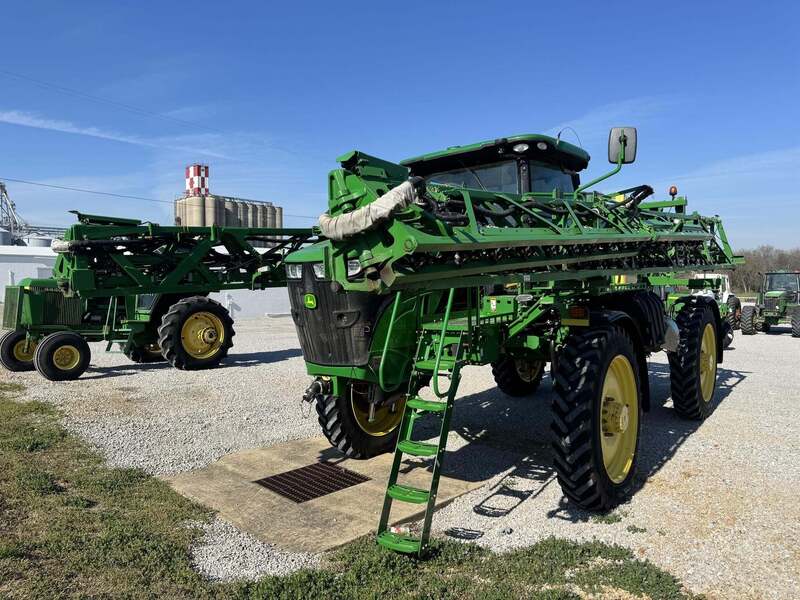 Used John Deere R4038 Self-Propelled Sprayers for Sale - 119
