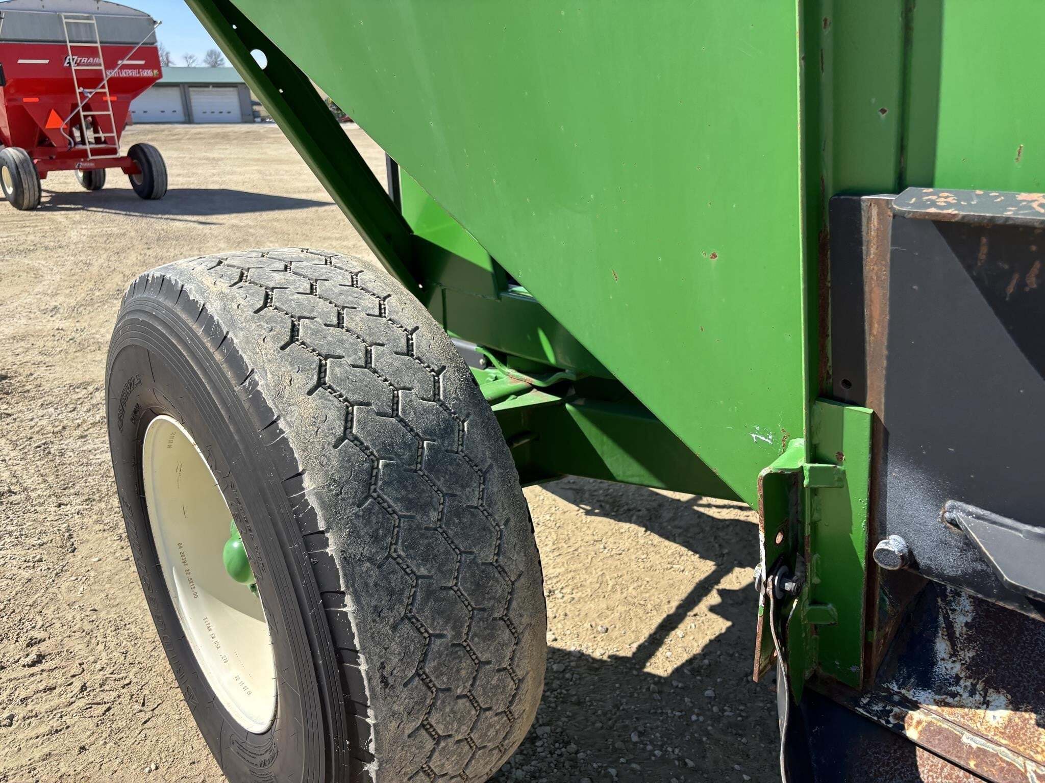 2007 Brent 644 Gravity Wagon