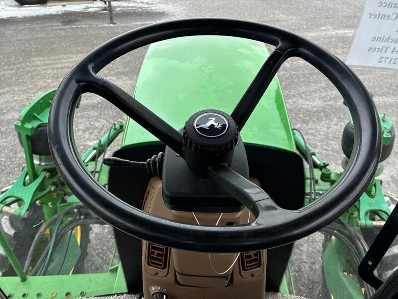 1998 John Deere 4700 Self-Propelled Sprayer