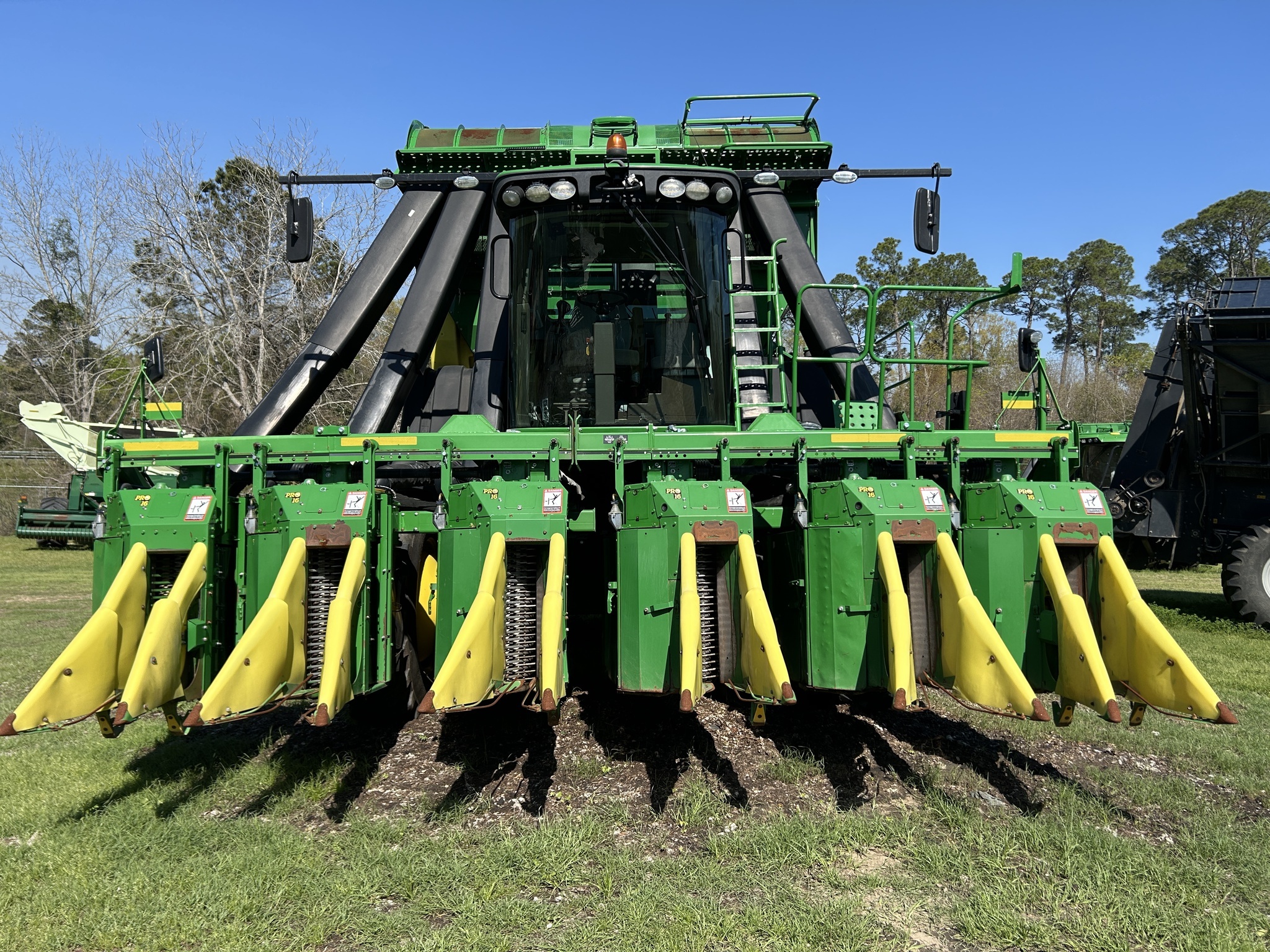 2021 John Deere CP690 Cotton Equipment