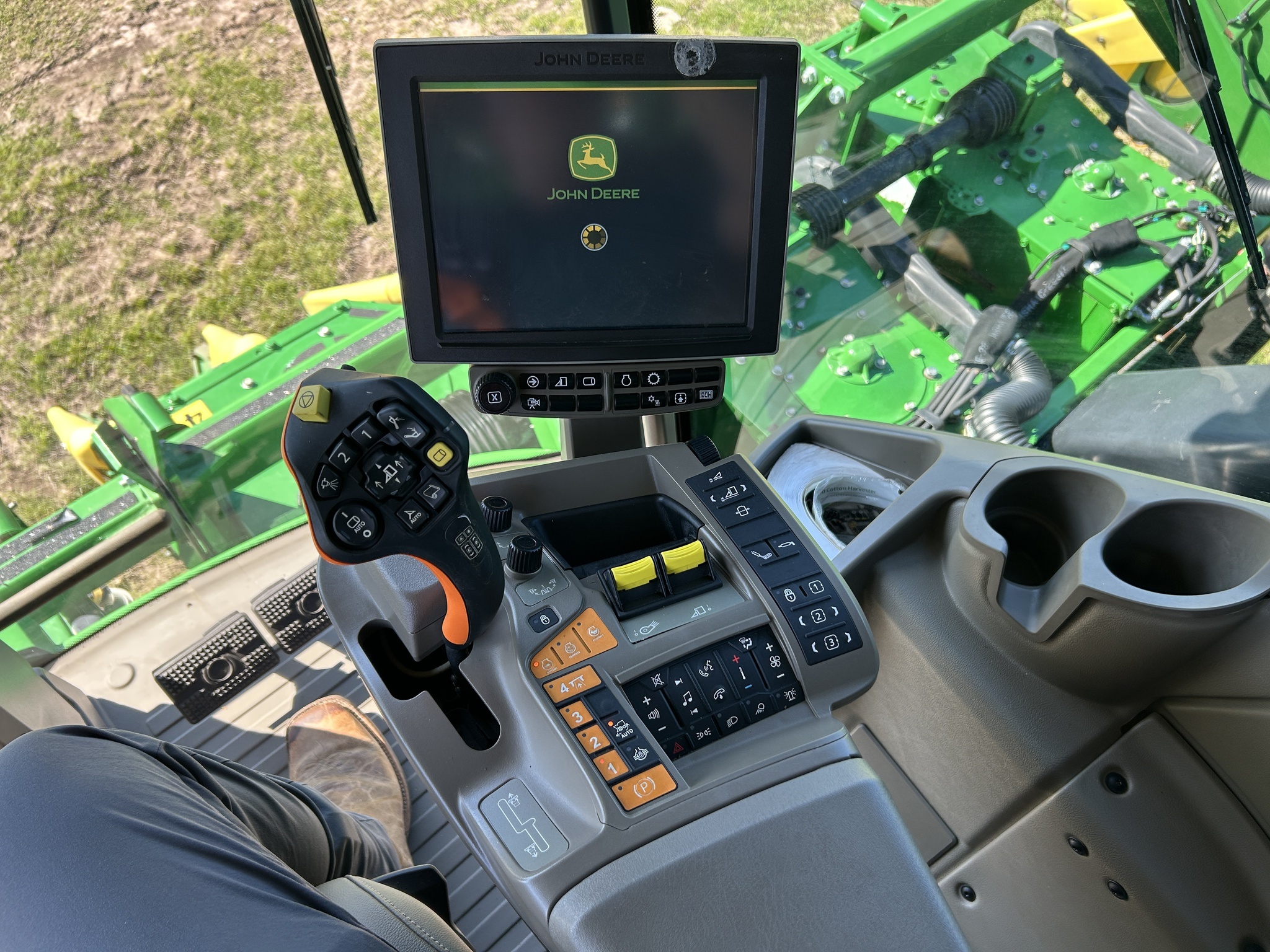 2023 John Deere CP770 Cotton Equipment