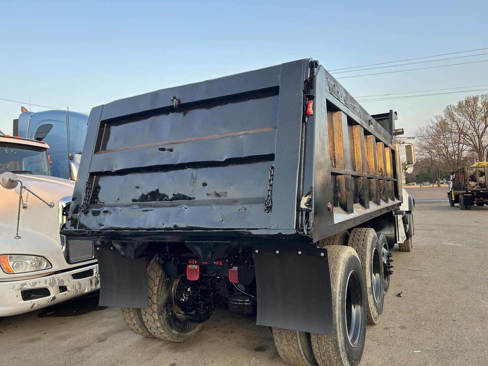 2005 Mack Granite CV713 Dump Trucks/Trailer