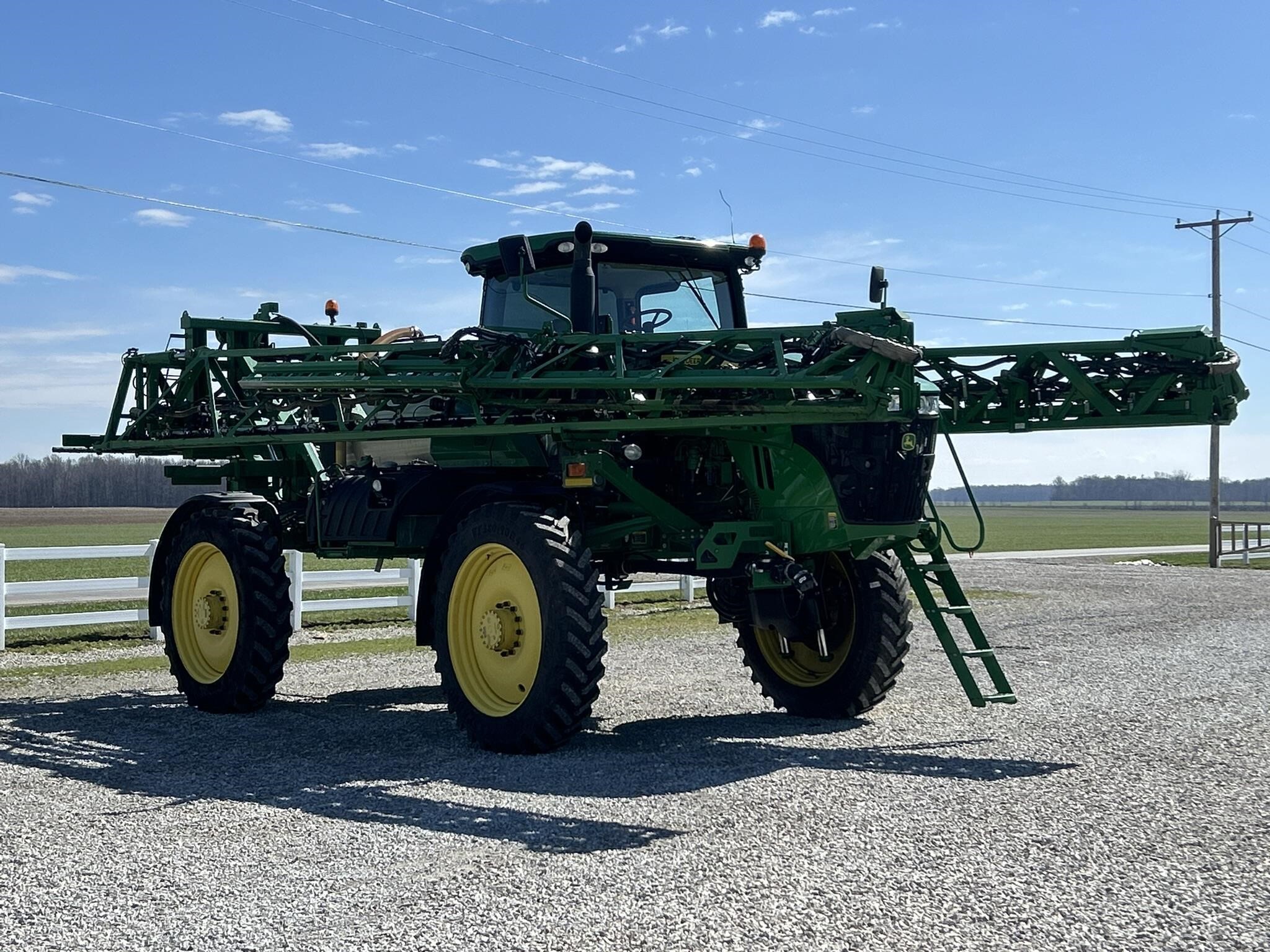 2015 John Deere R4030 Self-Propelled Sprayer