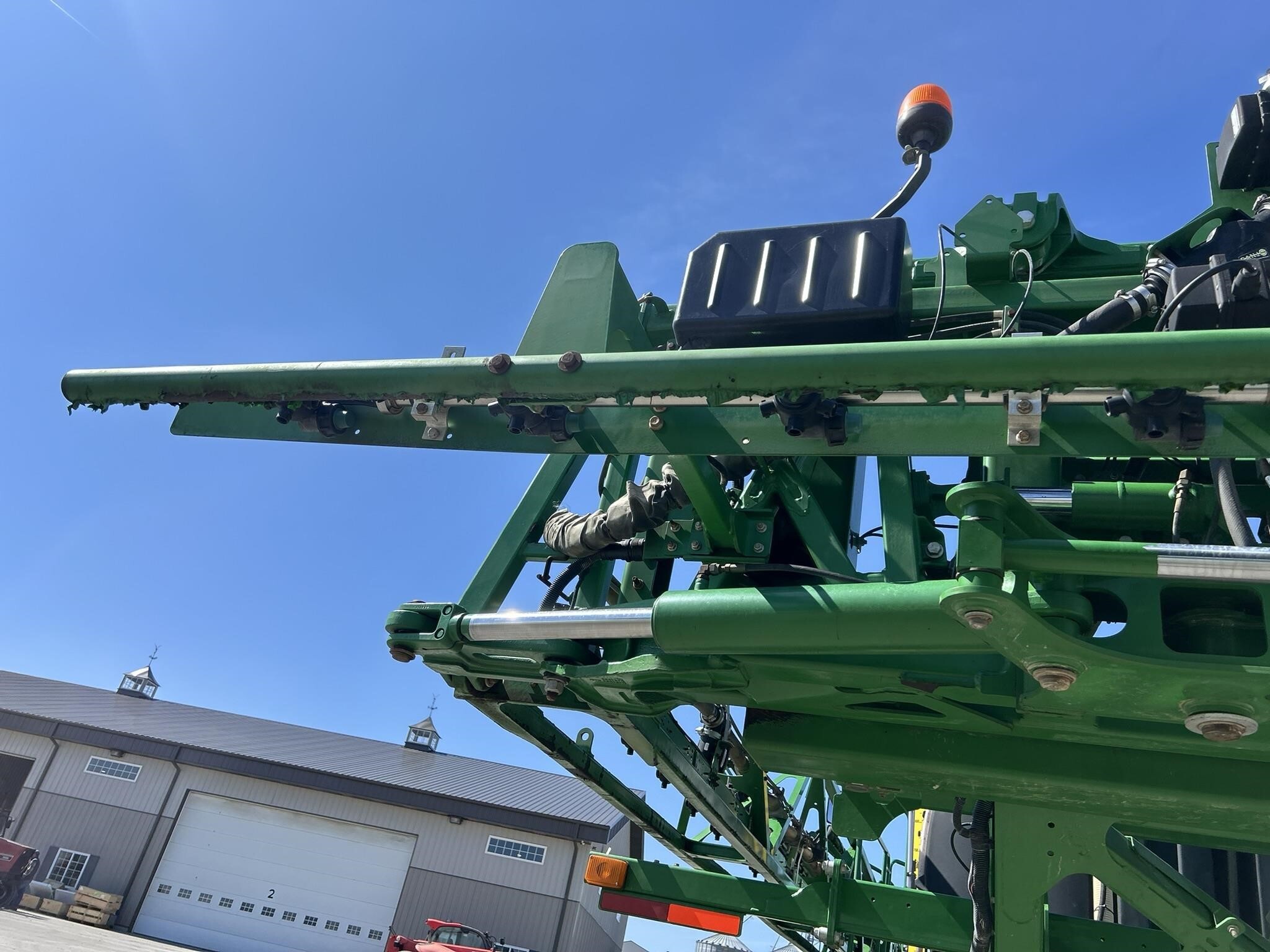 2015 John Deere R4030 Self-Propelled Sprayer
