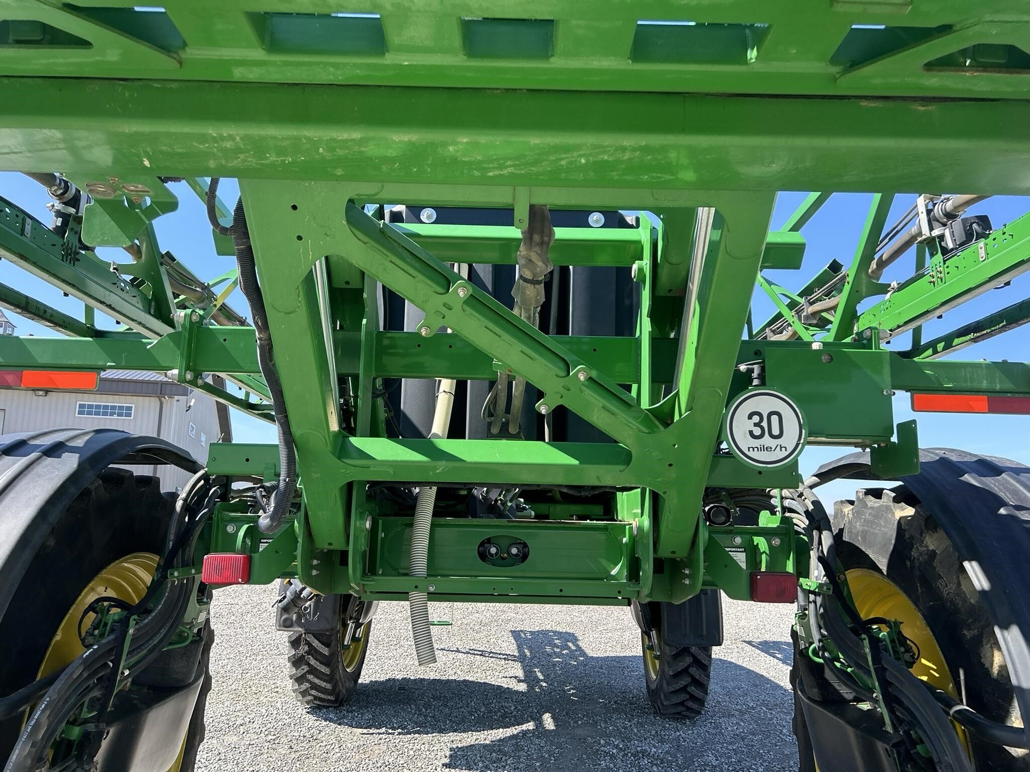 2015 John Deere R4030 Self-Propelled Sprayer