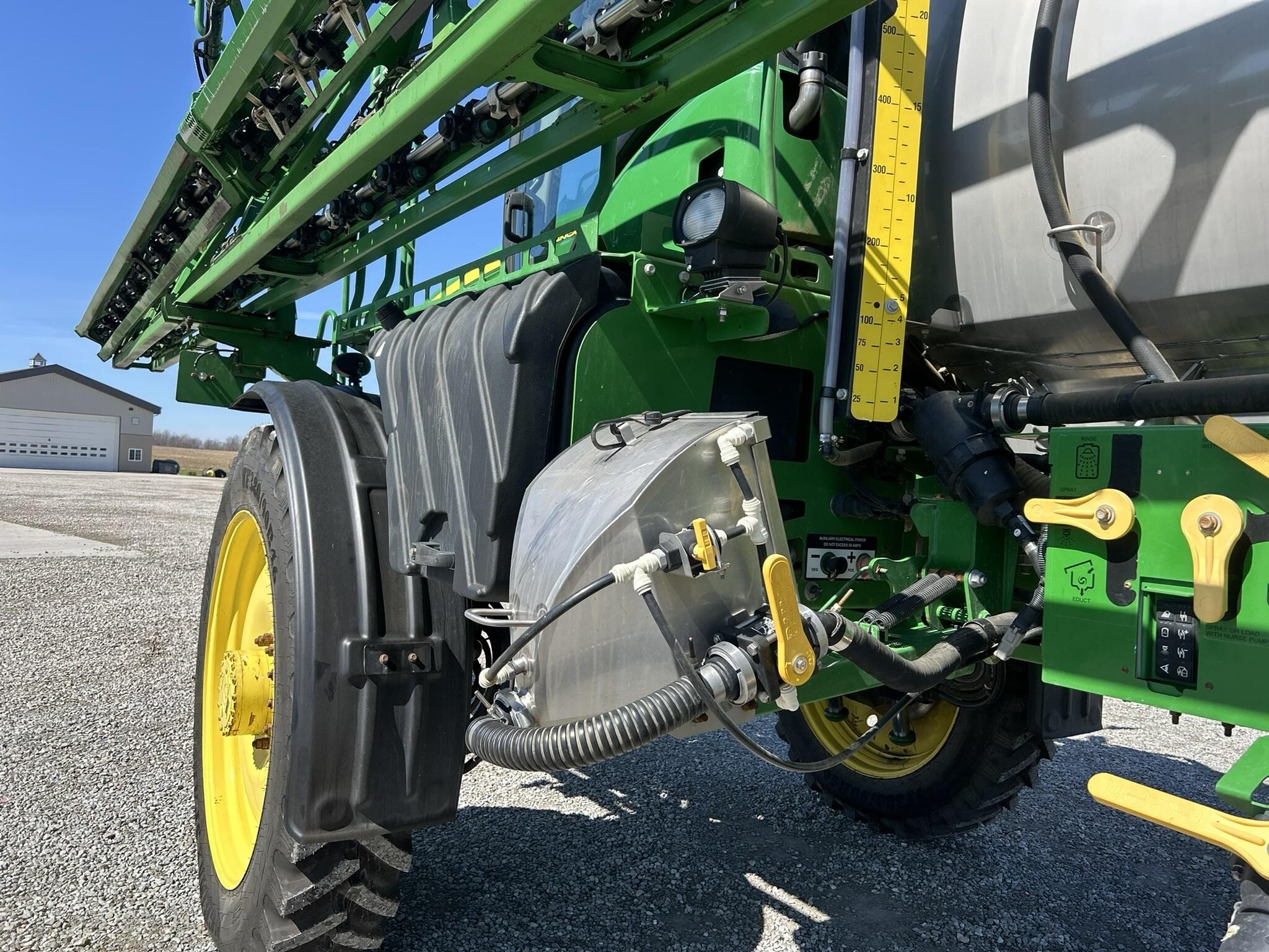 2015 John Deere R4030 Self-Propelled Sprayer