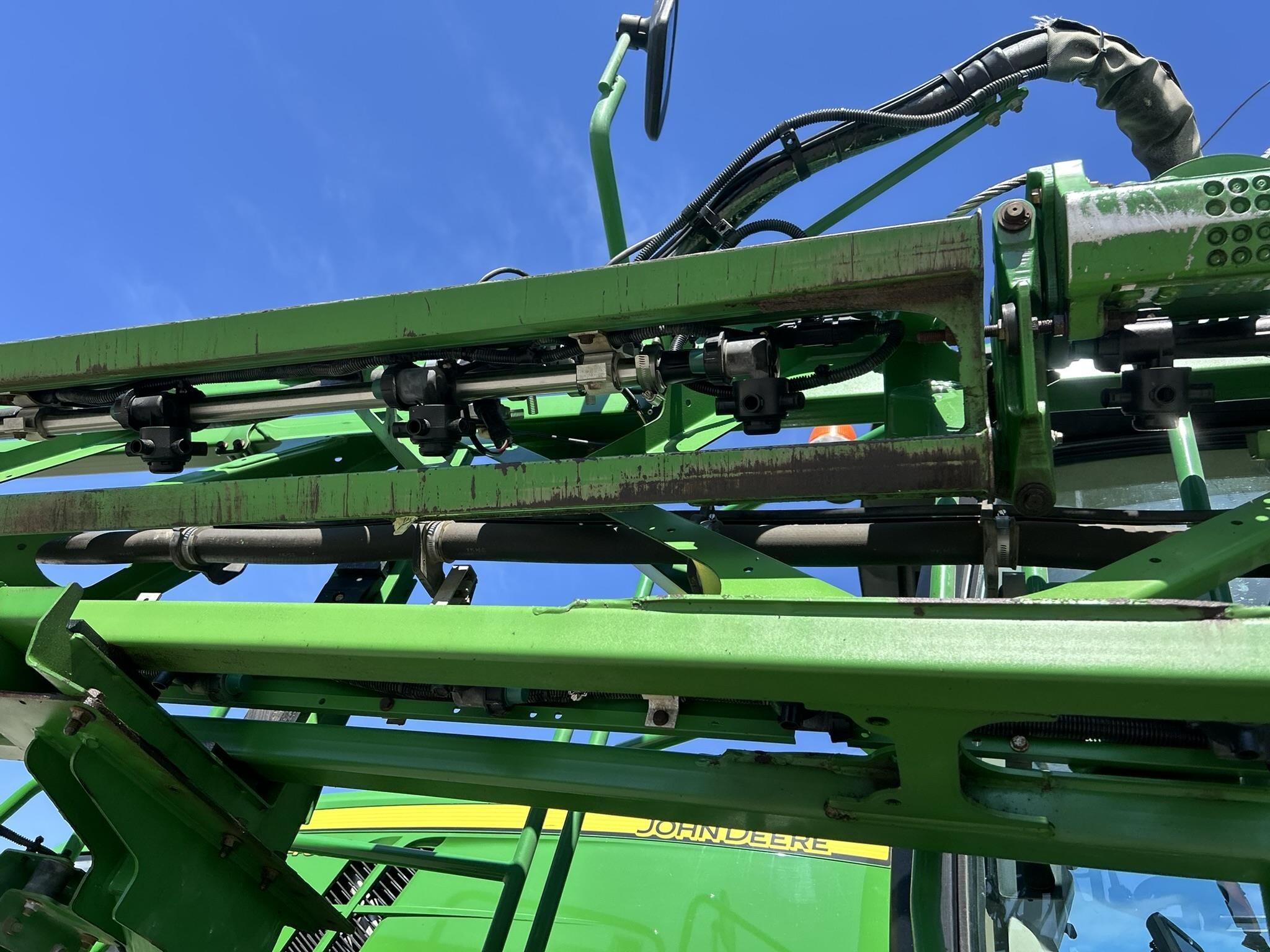 2015 John Deere R4030 Self-Propelled Sprayer