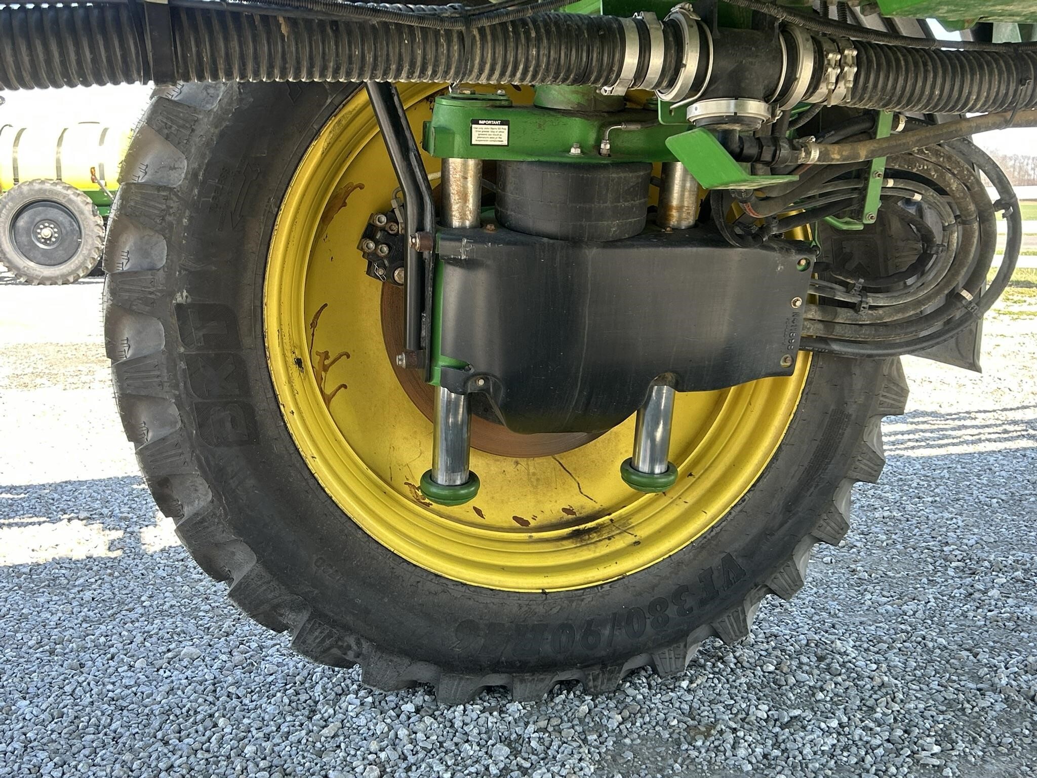 2015 John Deere R4030 Self-Propelled Sprayer