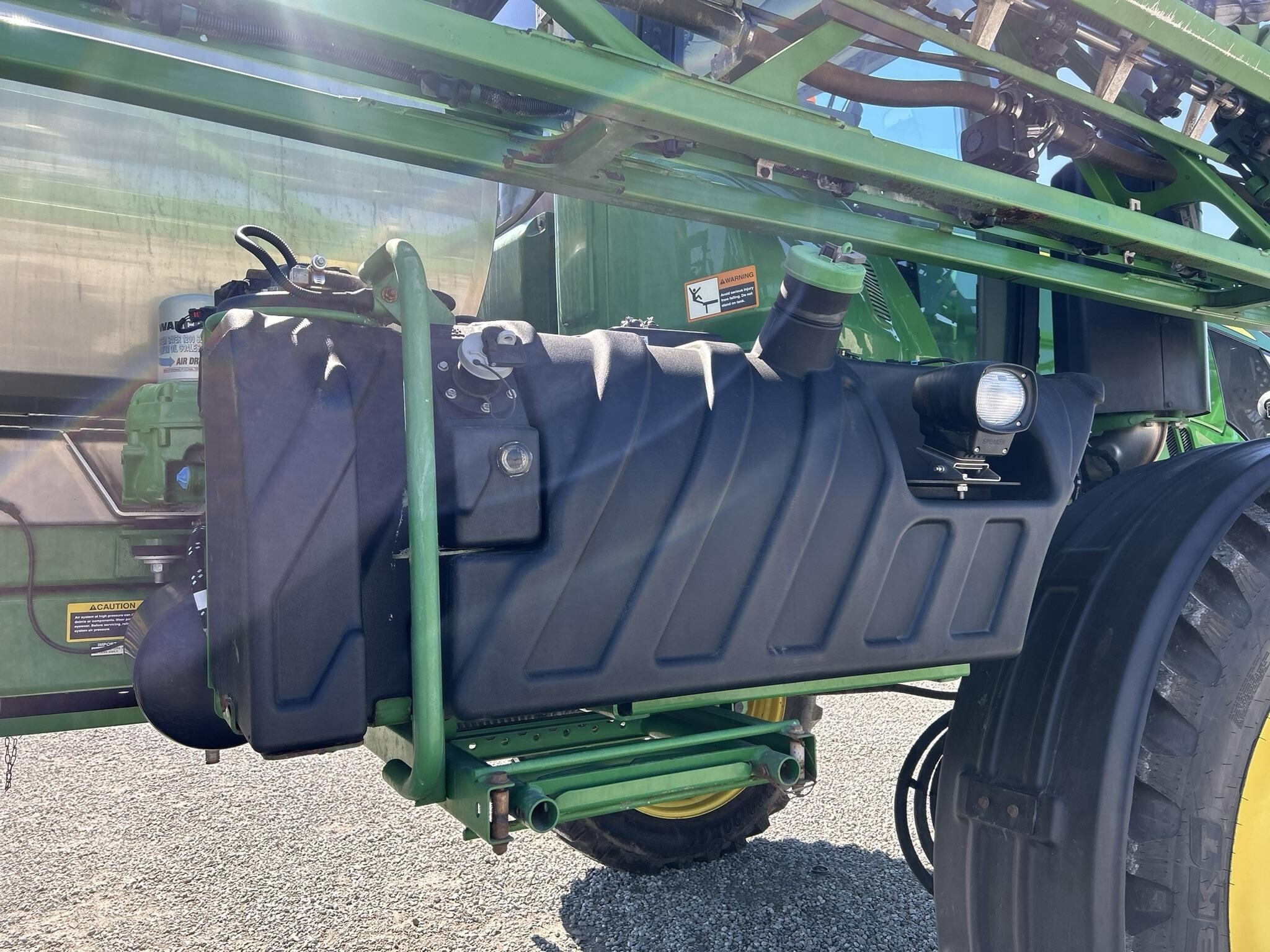 2015 John Deere R4030 Self-Propelled Sprayer