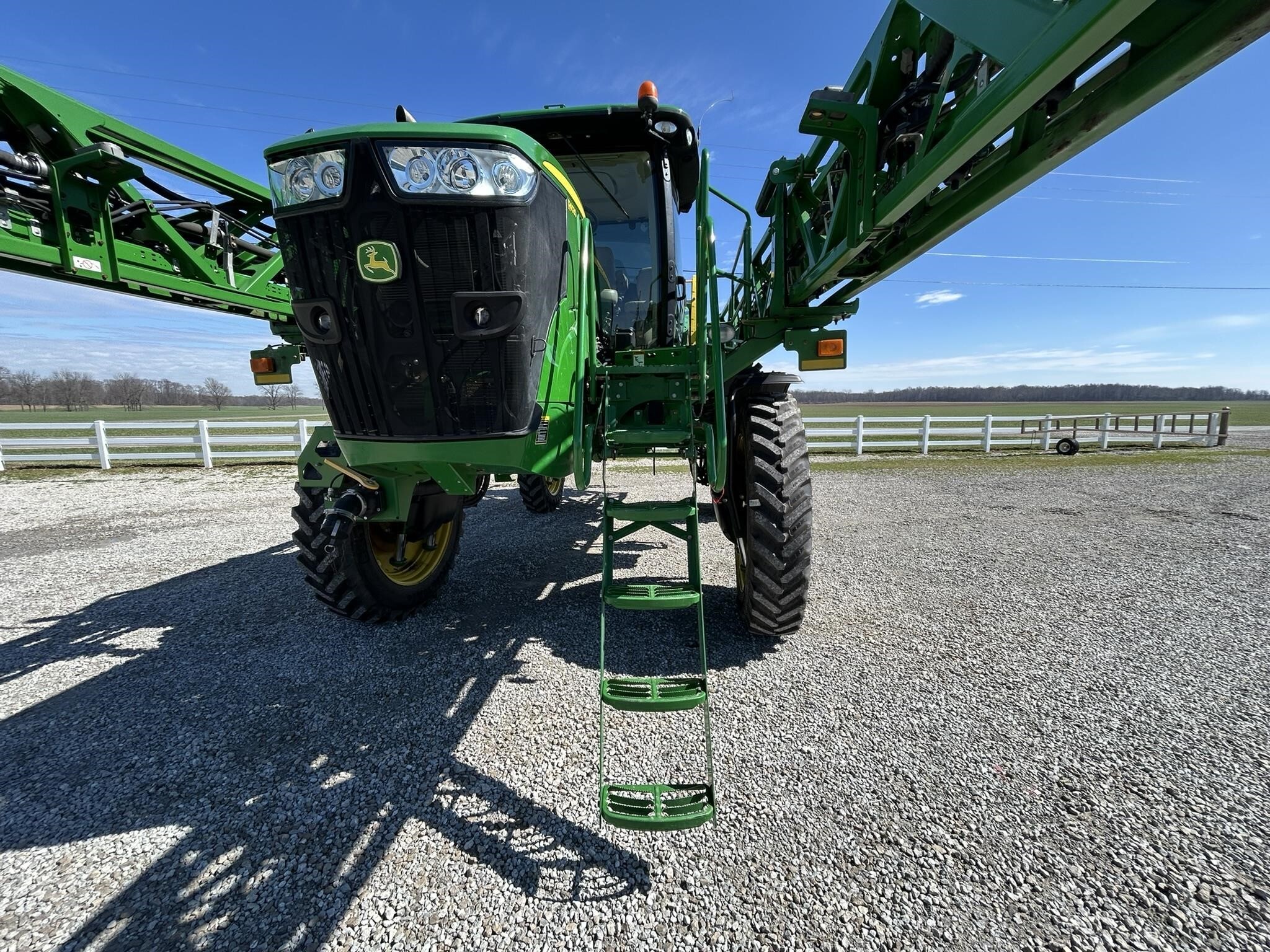 2015 John Deere R4030 Self-Propelled Sprayer
