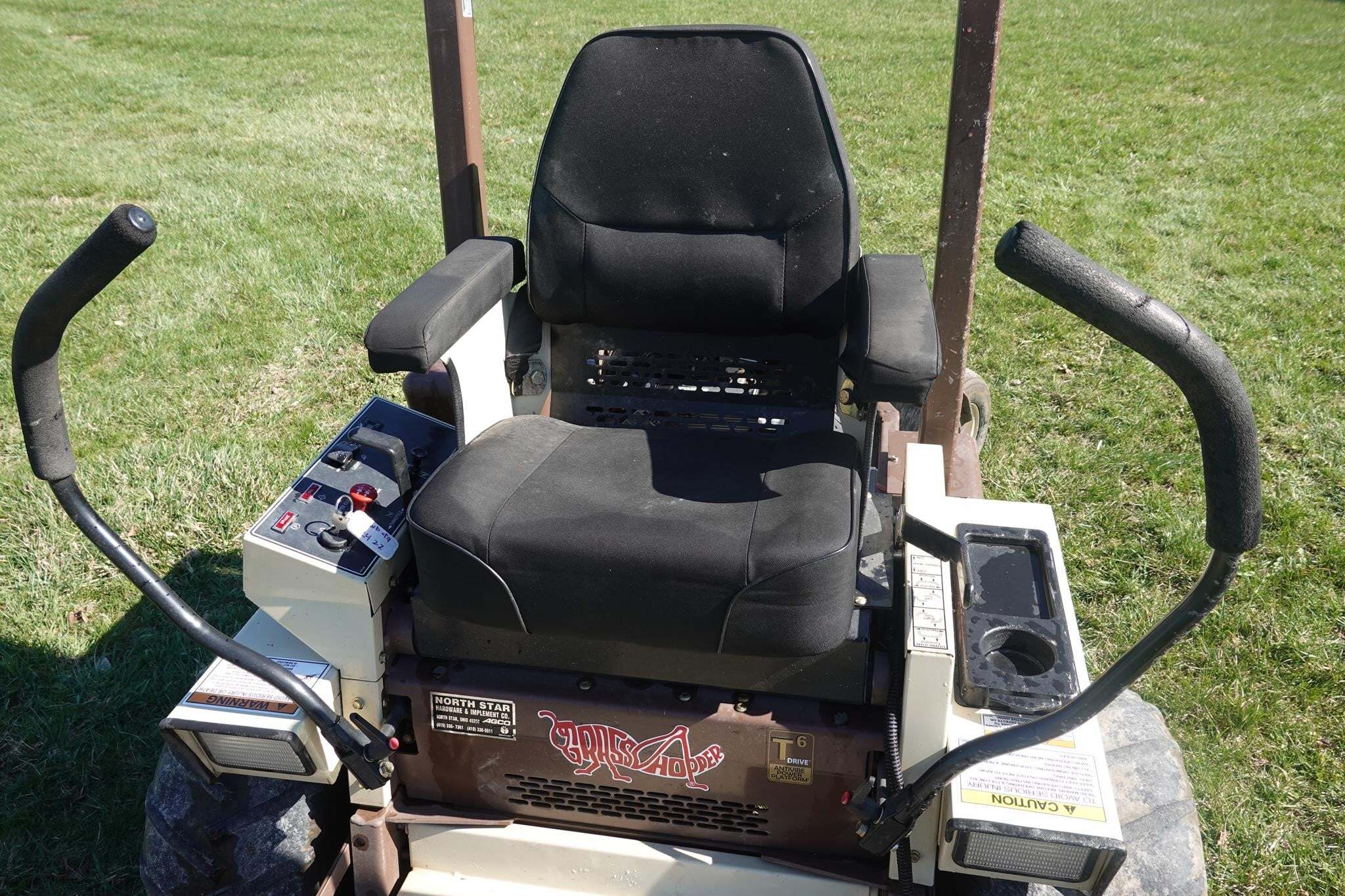 2010 Grasshopper 727 Lawn Mower