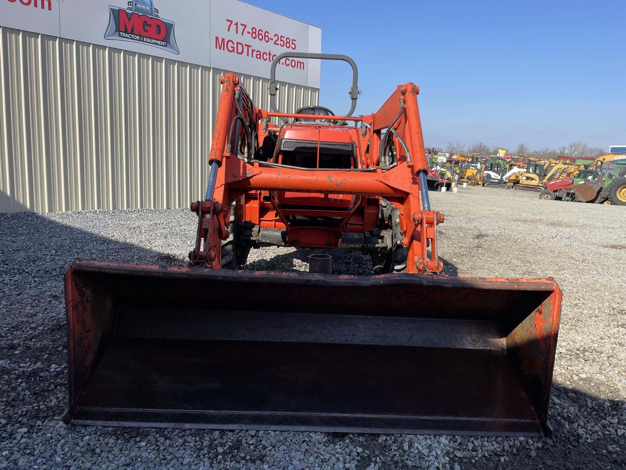  Kubota L4610 Tractor