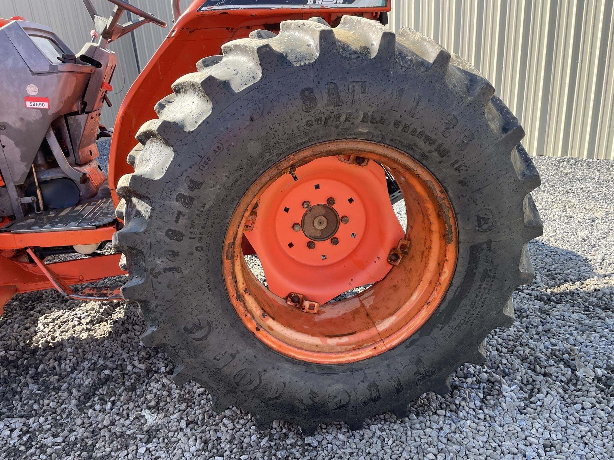  Kubota L4610 Tractor