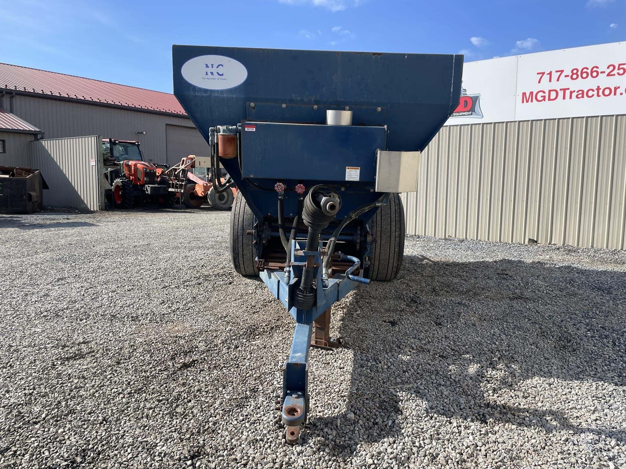 Newton Crouch 31 Pull-Type Fertilizer Spreader - $13,500 | Machinery Pete