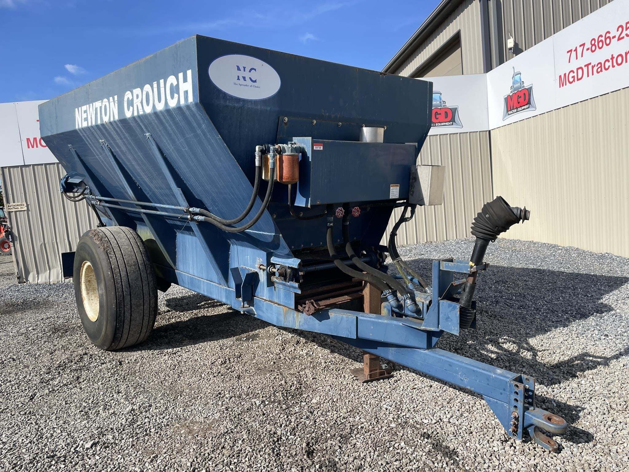Newton Crouch 31 Pull-Type Fertilizer Spreader - $13,500 | Machinery Pete