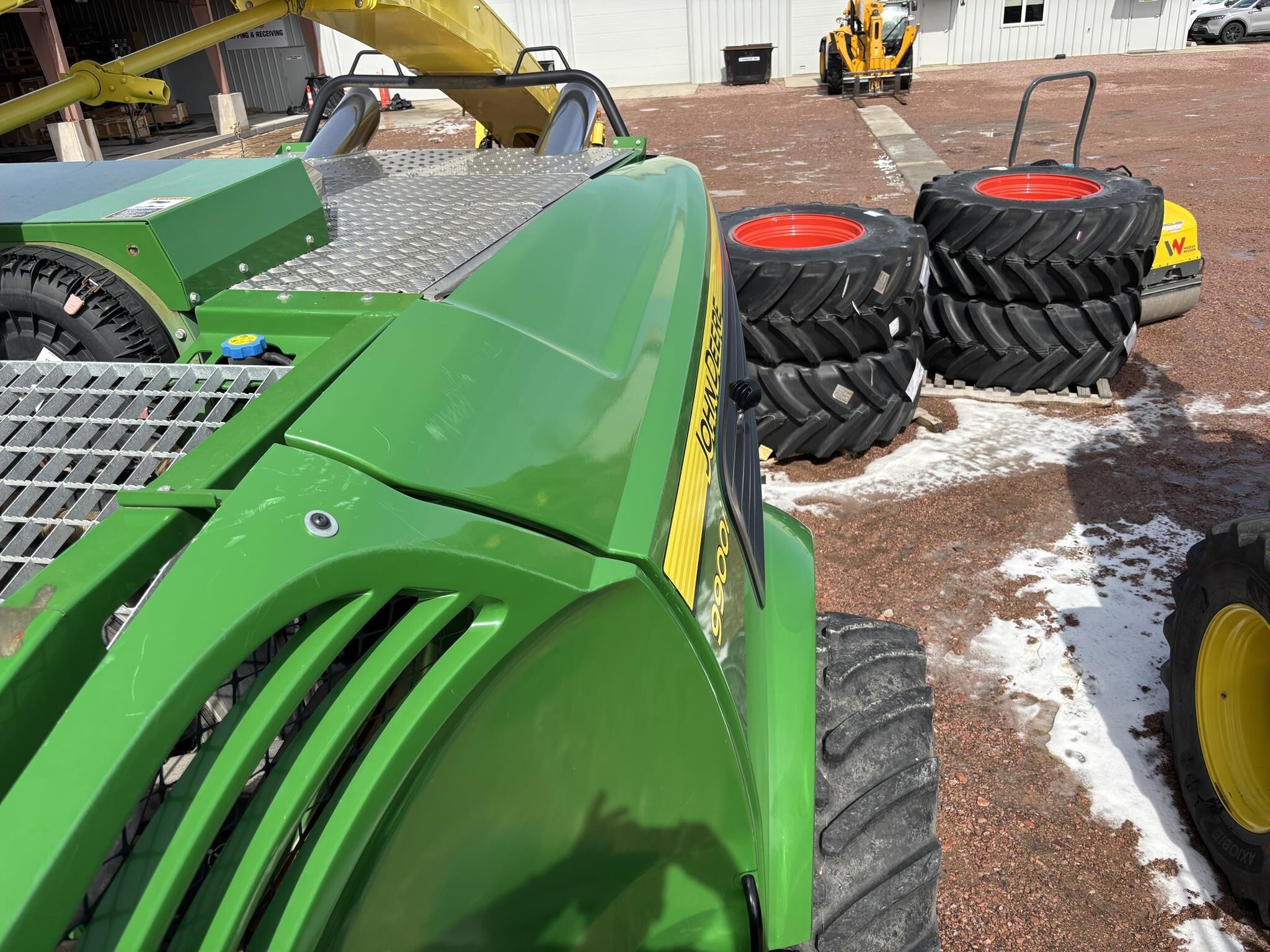2019 John Deere 9900 Self-Propelled Forage Harvester
