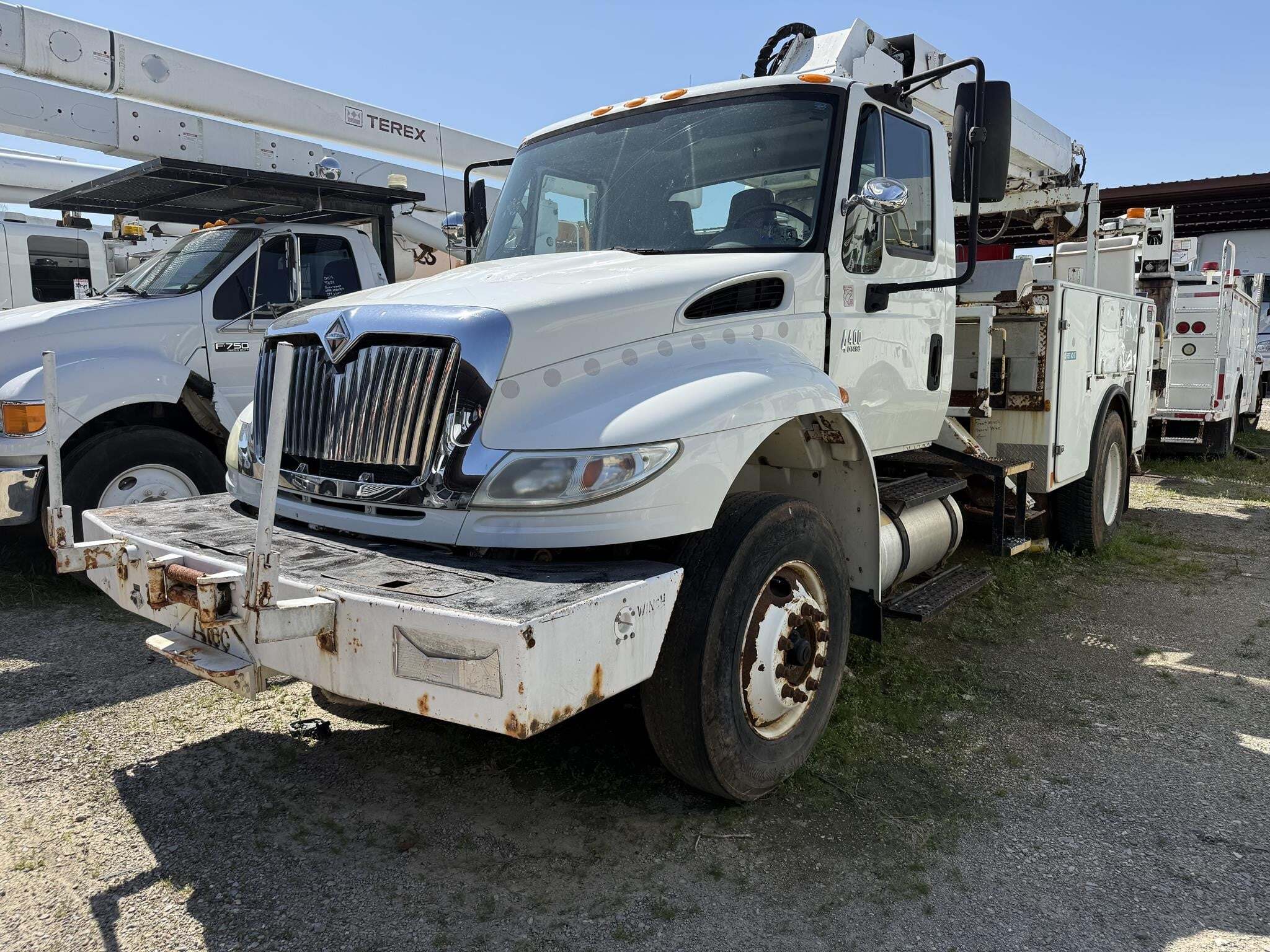 2001 Altec AA755L Crane