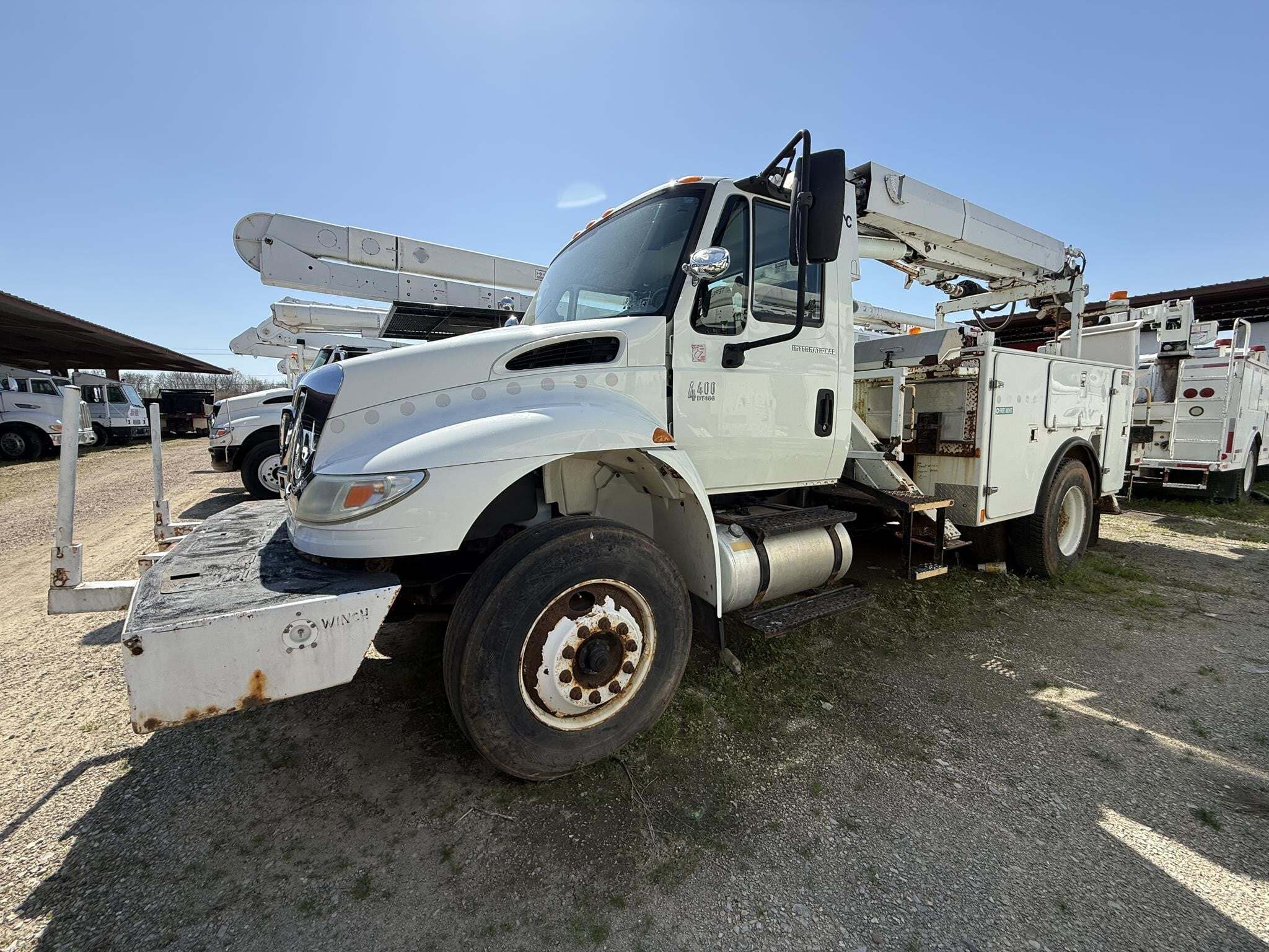 2001 Altec AA755L Crane