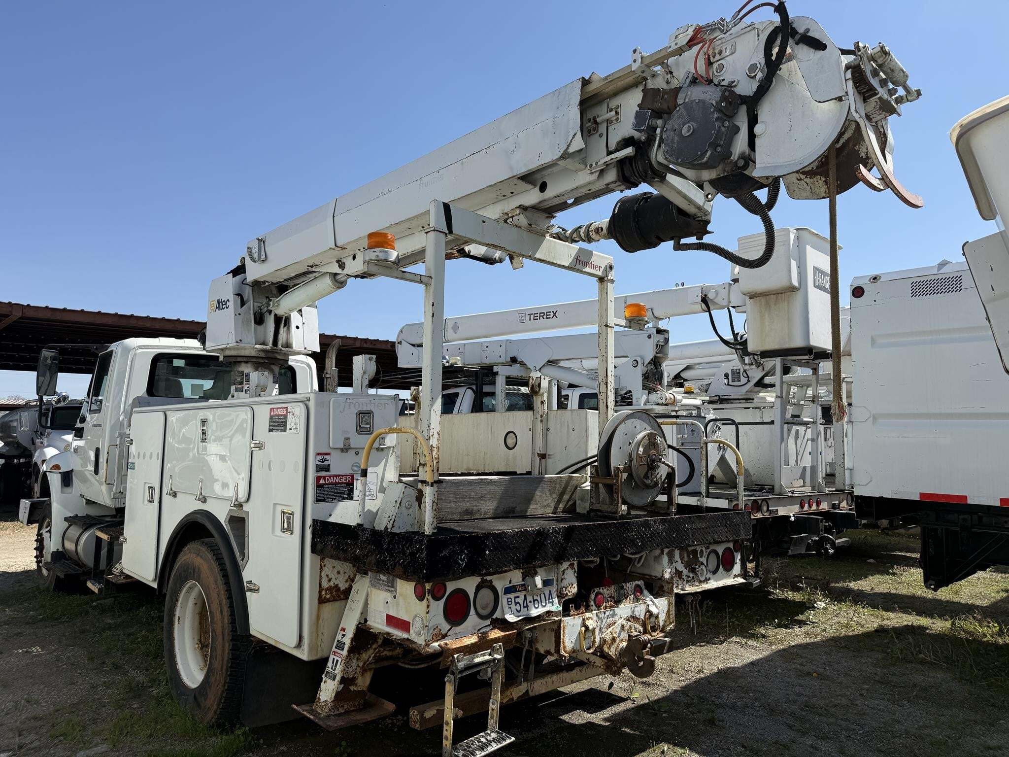 2001 Altec AA755L Crane