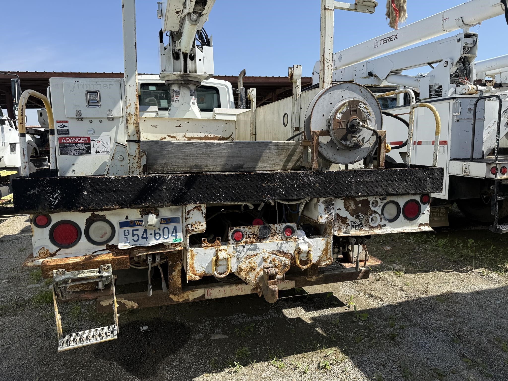 2001 Altec AA755L Crane
