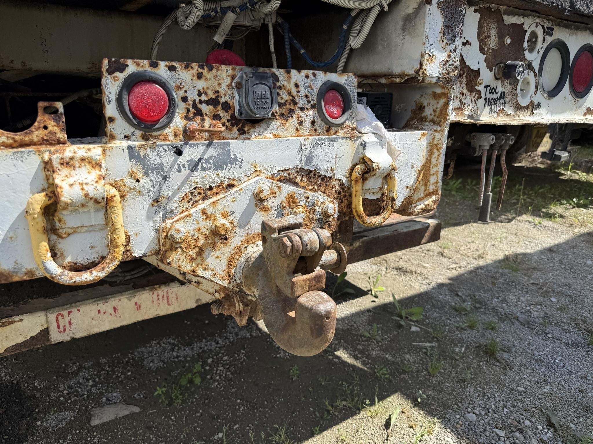 2001 Altec AA755L Crane