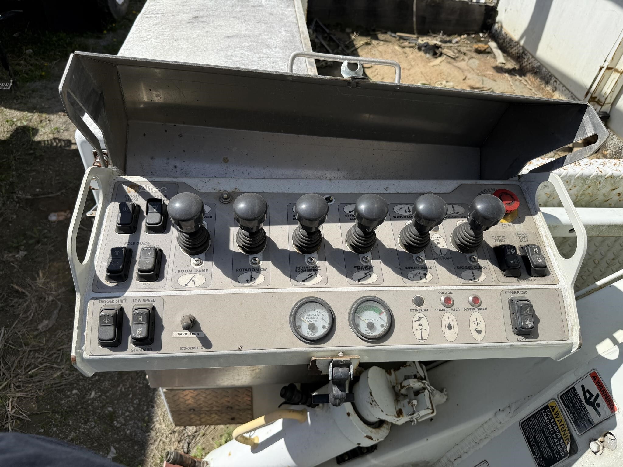 2001 Altec AA755L Crane